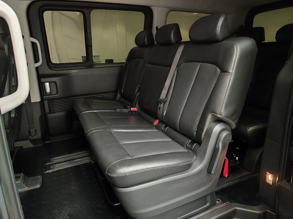 Автомобиль Hyundai Staria 3.5 AT (240 л.с.) - 9