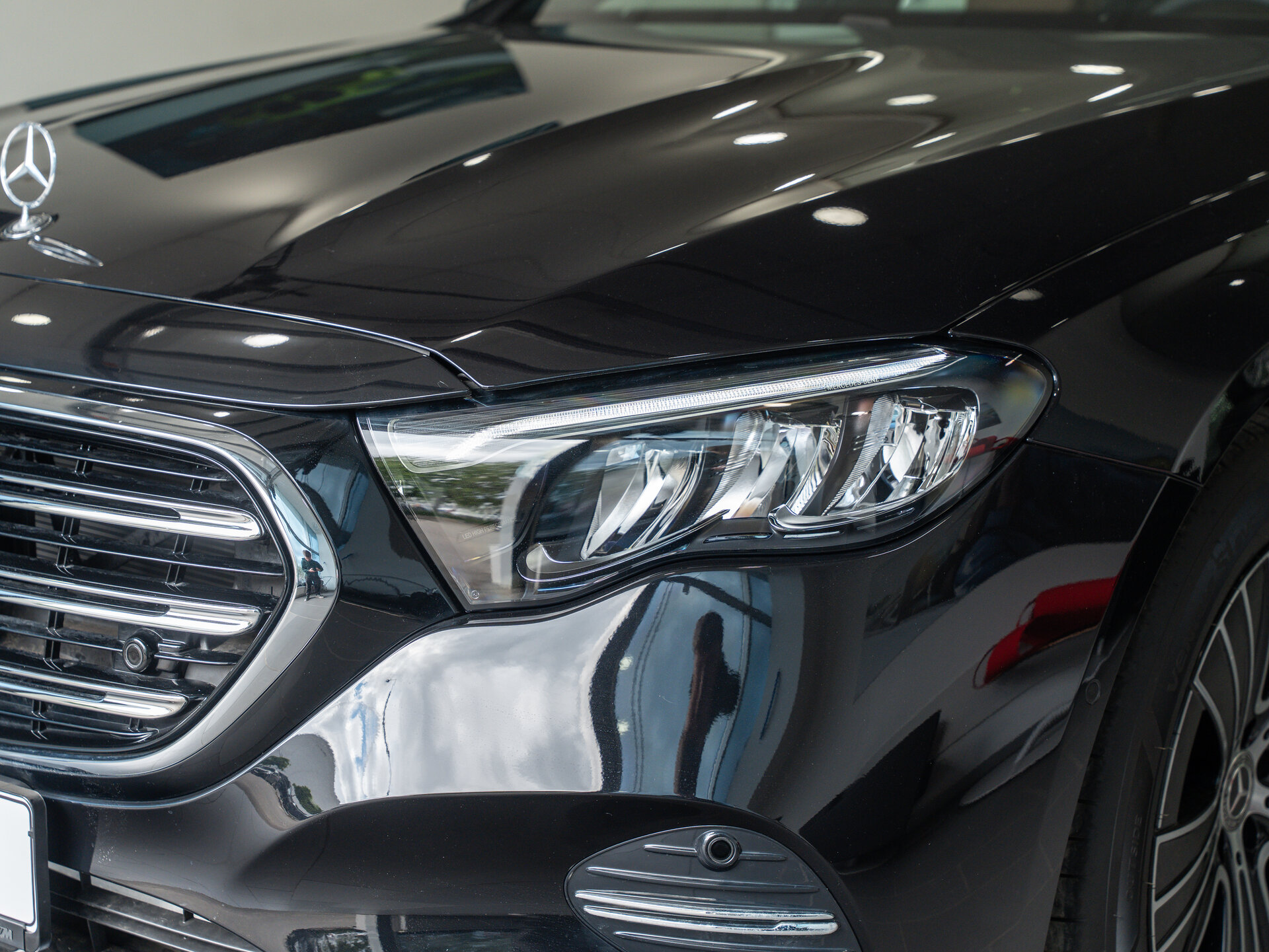 Автомобиль Mercedes-Benz E-Класс 260 L 2.0 AT (204 л.с.) 4WD - 8