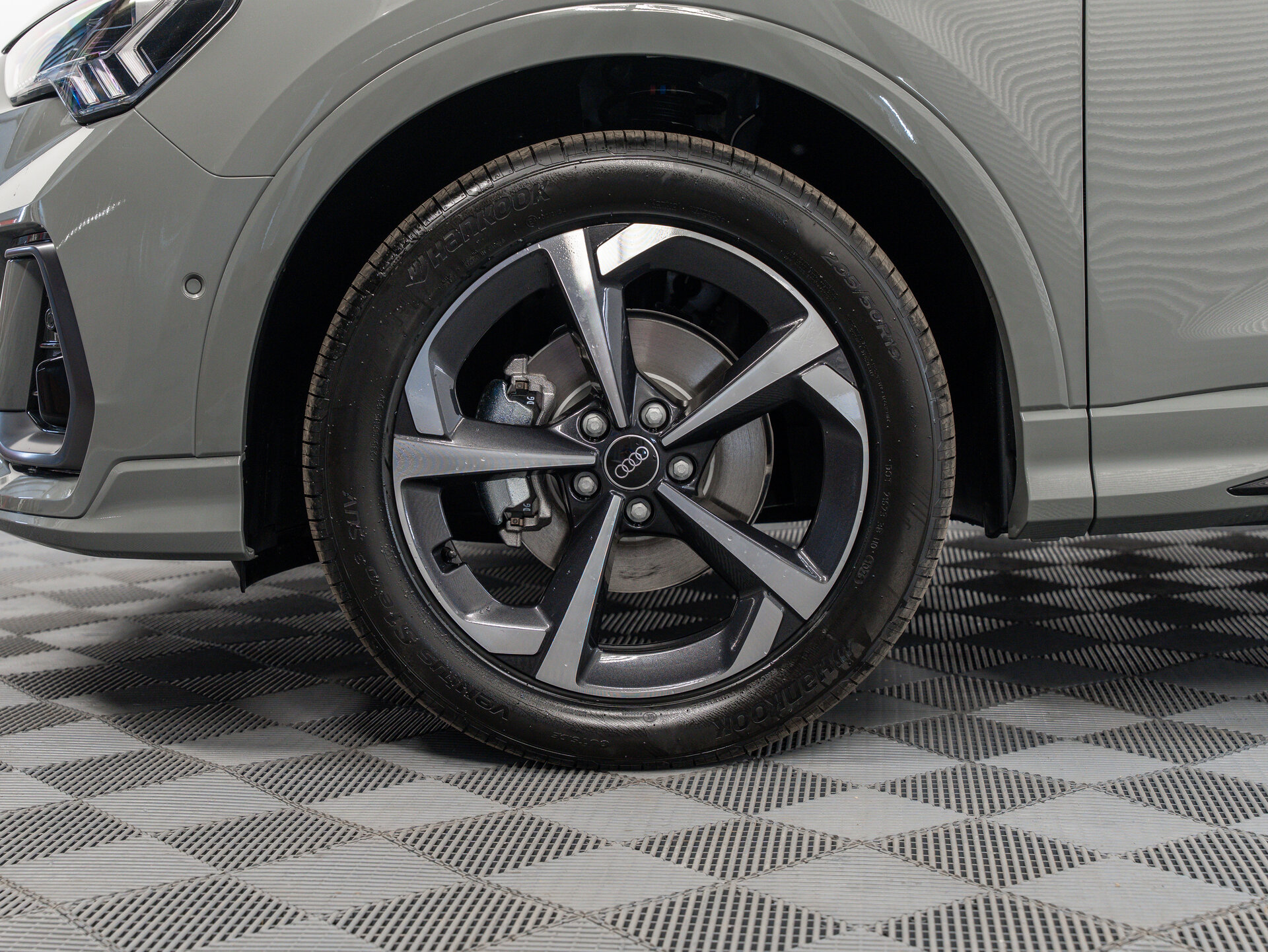 Автомобиль Audi Q3 35 TFSI 1.5 AMT (160 л.с.) - 10