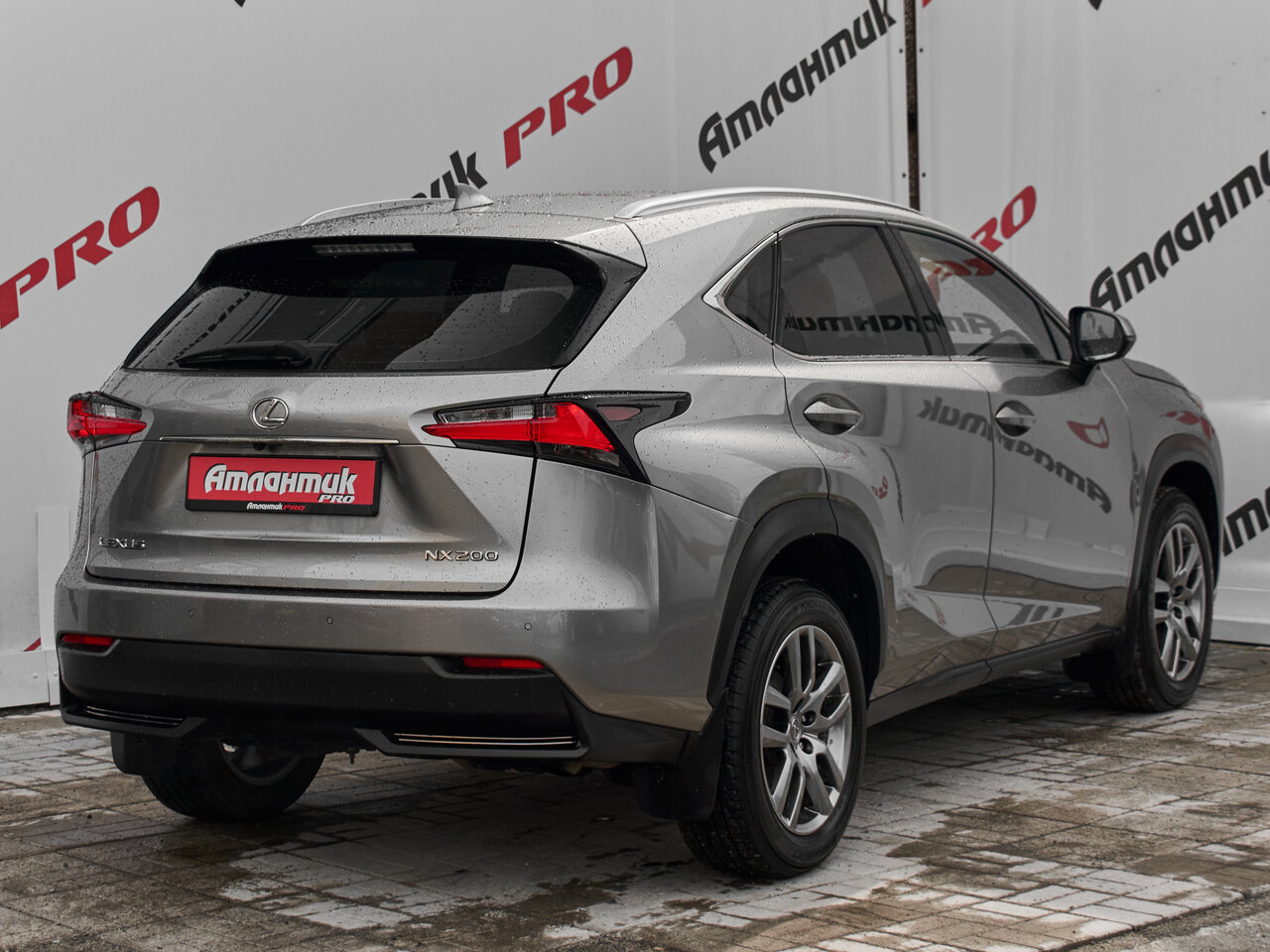 Купить Lexus NX 200 2.0 CVT (150 л.с.) 4WD, 2015 в Екатеренбурге