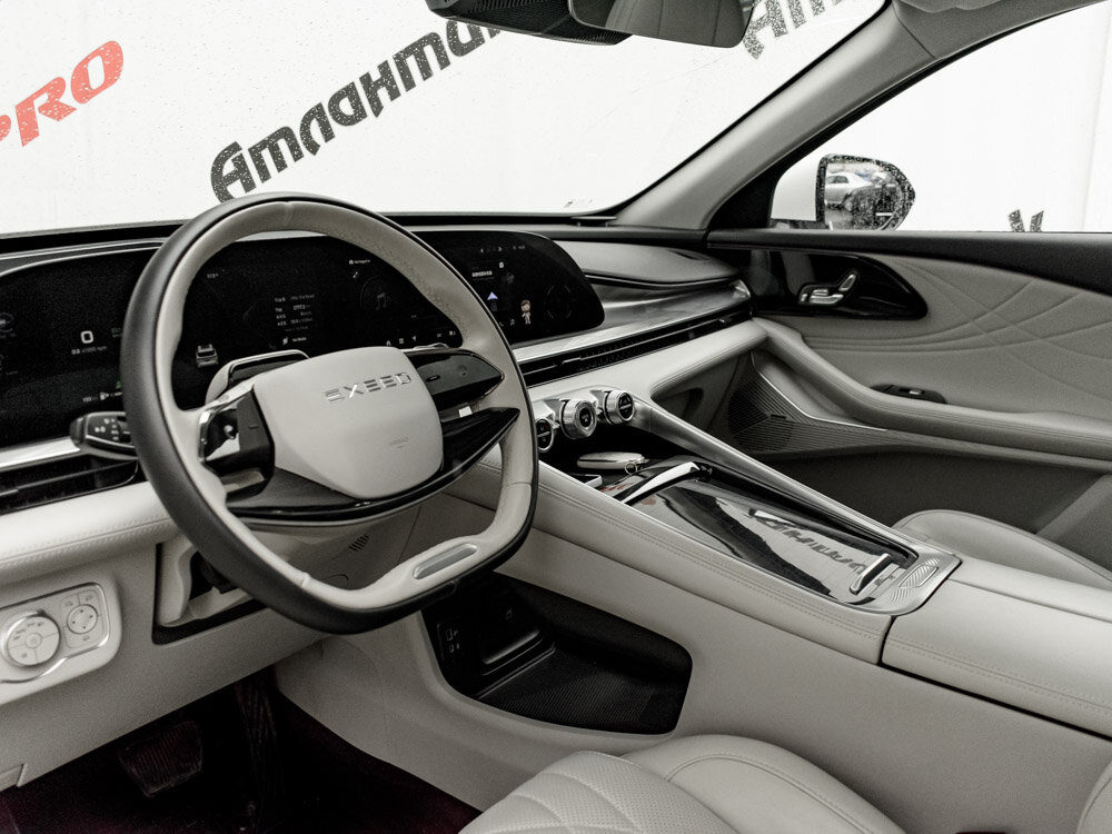 Купить EXEED RX (Yaoguang) 2.0 AMT (249 л.с.) 4WD, 2023 в Екатеренбурге