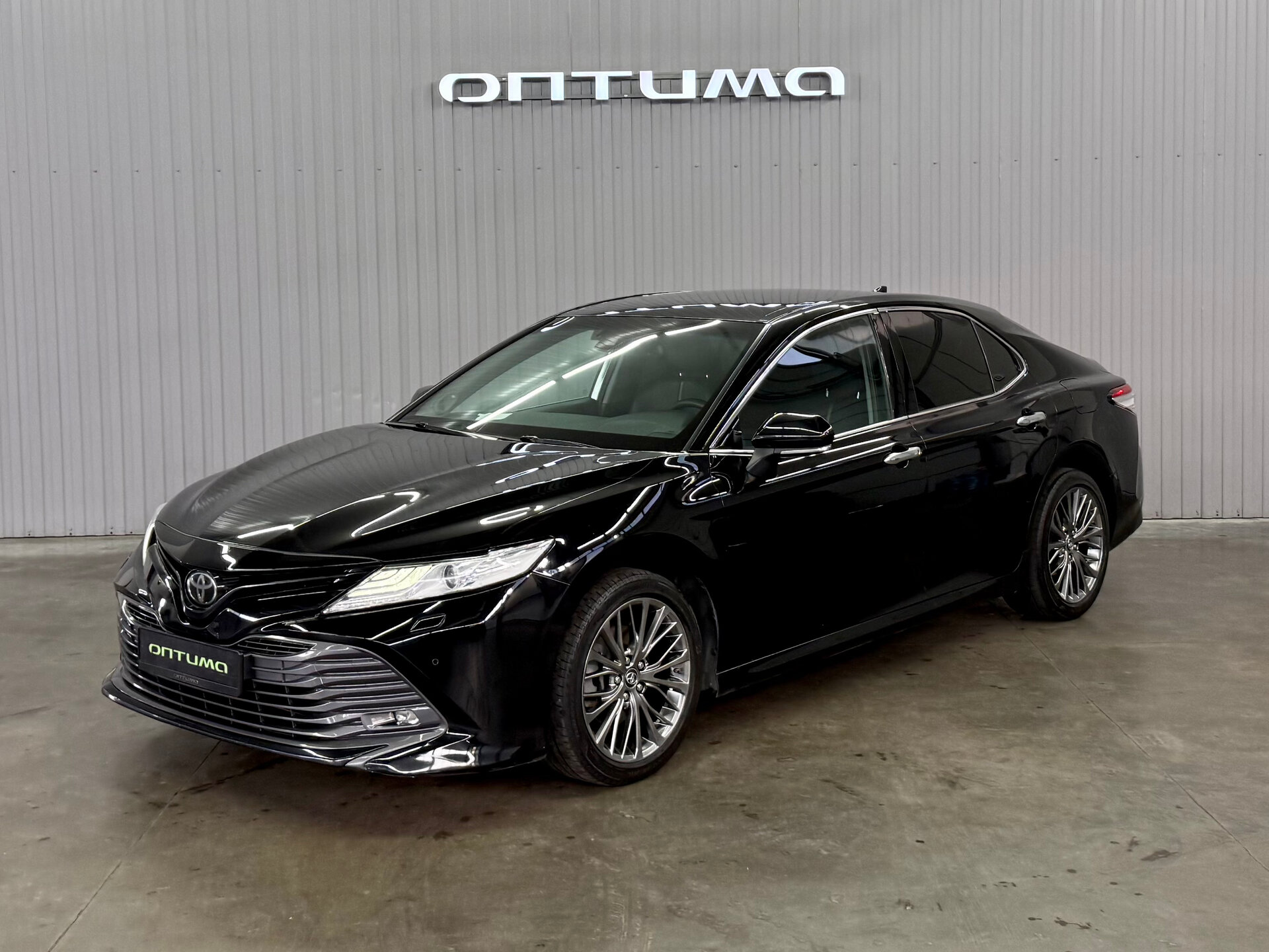 Toyota Camry 