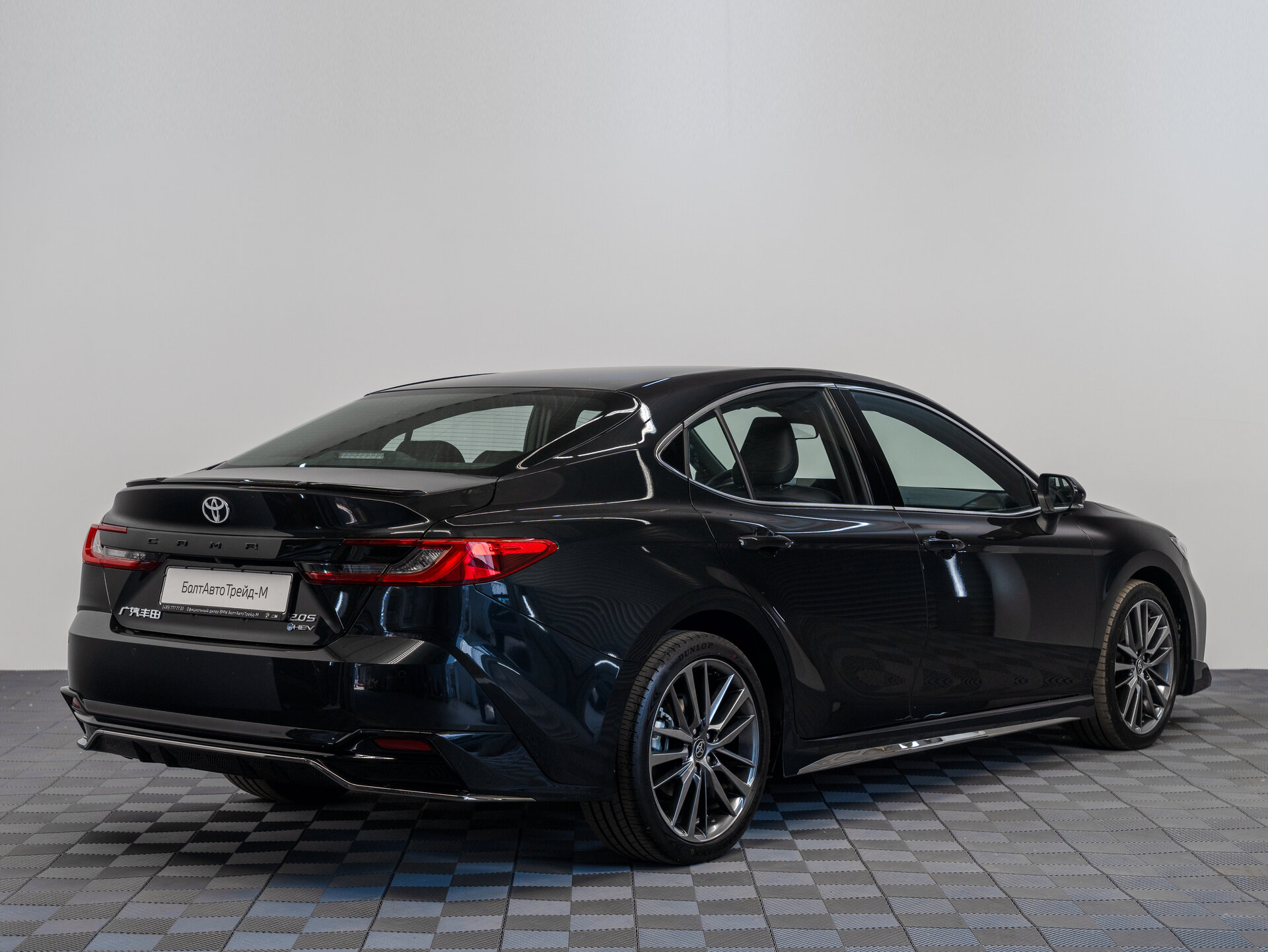 Автомобиль Toyota Camry 2.0hyb CVT (231 л.с.) - 5