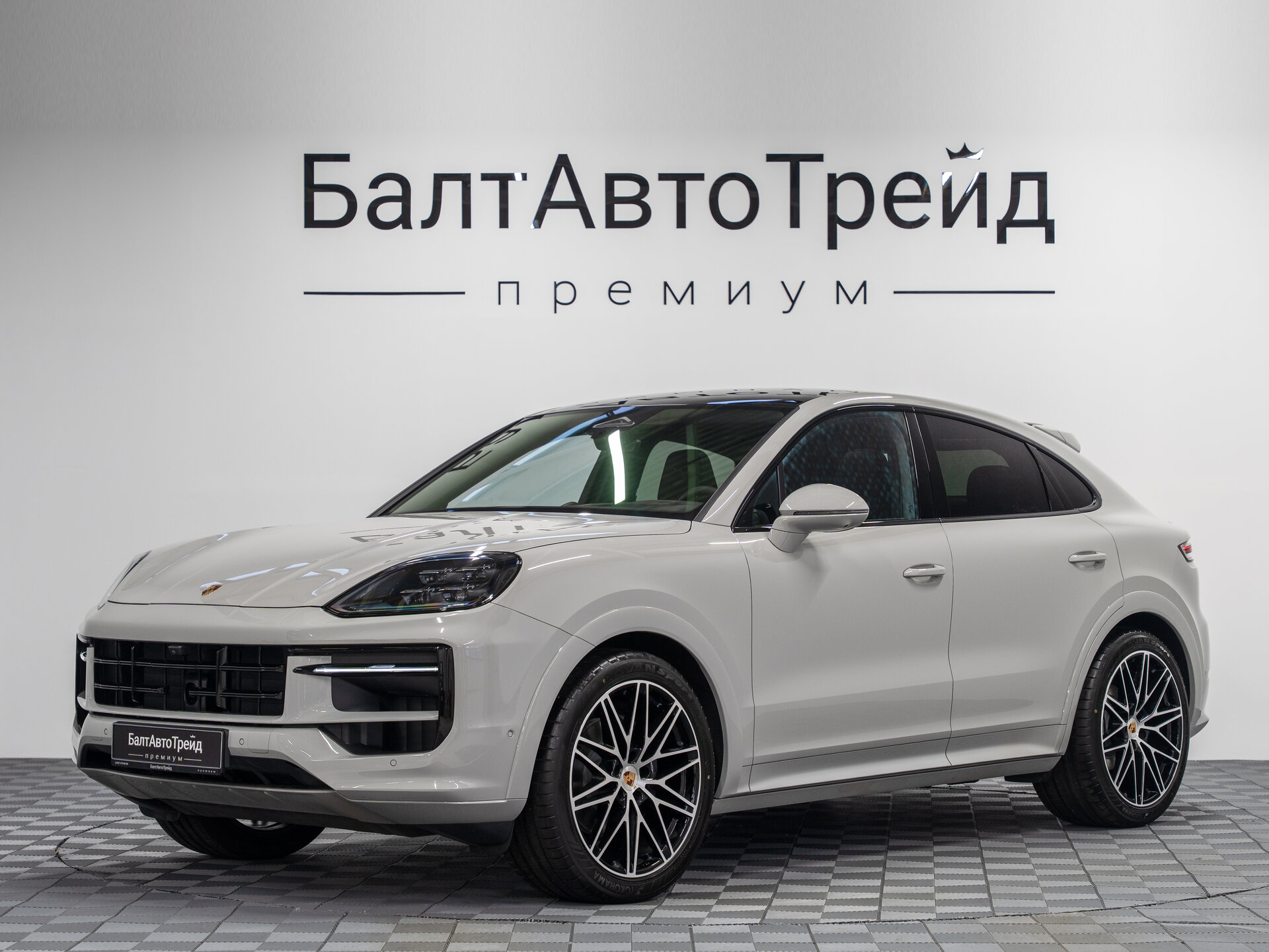 Автомобиль Porsche Cayenne Coupé 3.0 AT (353 л.с.) 4WD - 1