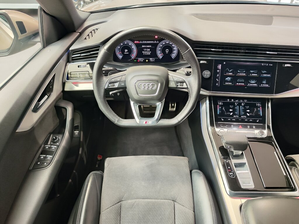 Автомобиль Audi Q8 55 TFSI 3.0 AT (340 л.с.) 4WD - 15