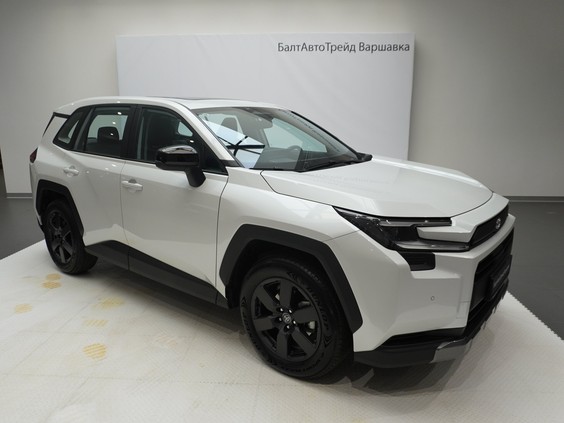 Автомобиль Toyota RAV4 2.0 CVT (171 л.с.) 4WD - 7