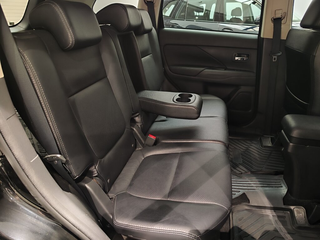 Автомобиль Mitsubishi Outlander 2.0 CVT (146 л.с.) 4WD - 10