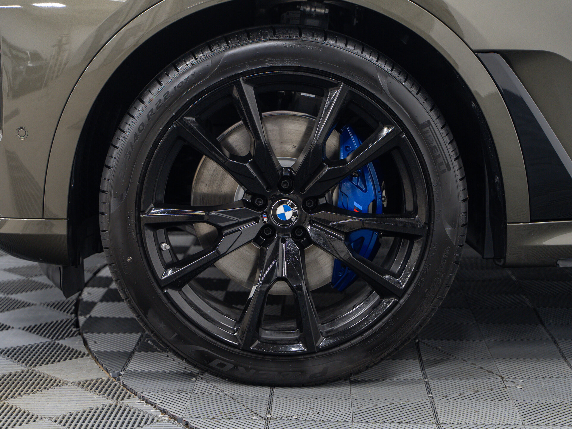 Автомобиль BMW X7 40i 3.0 AT (381 л.с.) 4WD - 4