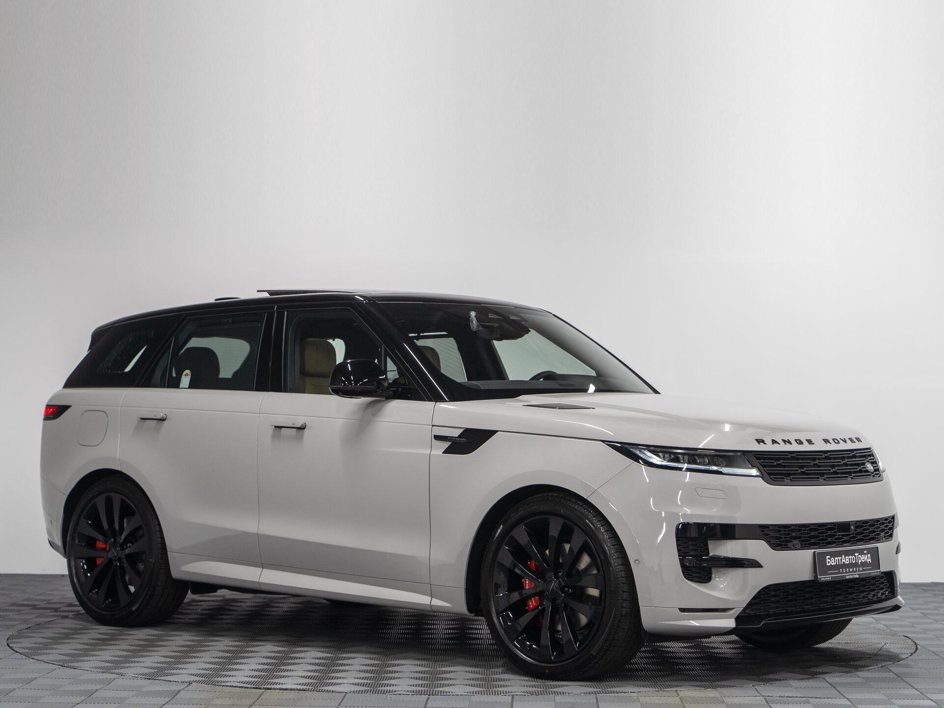 Автомобиль Land Rover Range Rover Sport P400 MHEV 3.0 AT (400 л.с.) 4WD - 5