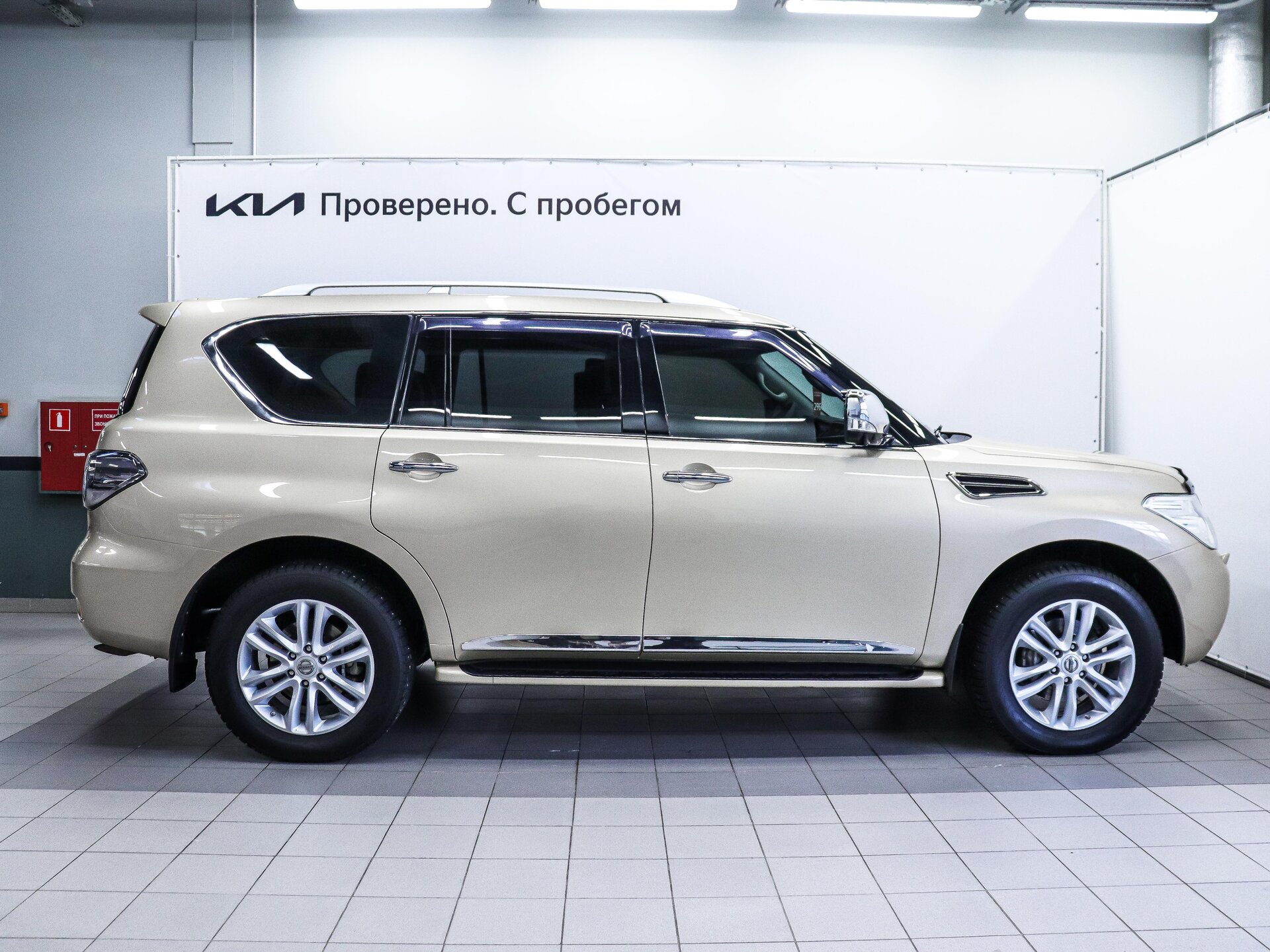 Nissan Patrol 2011 6