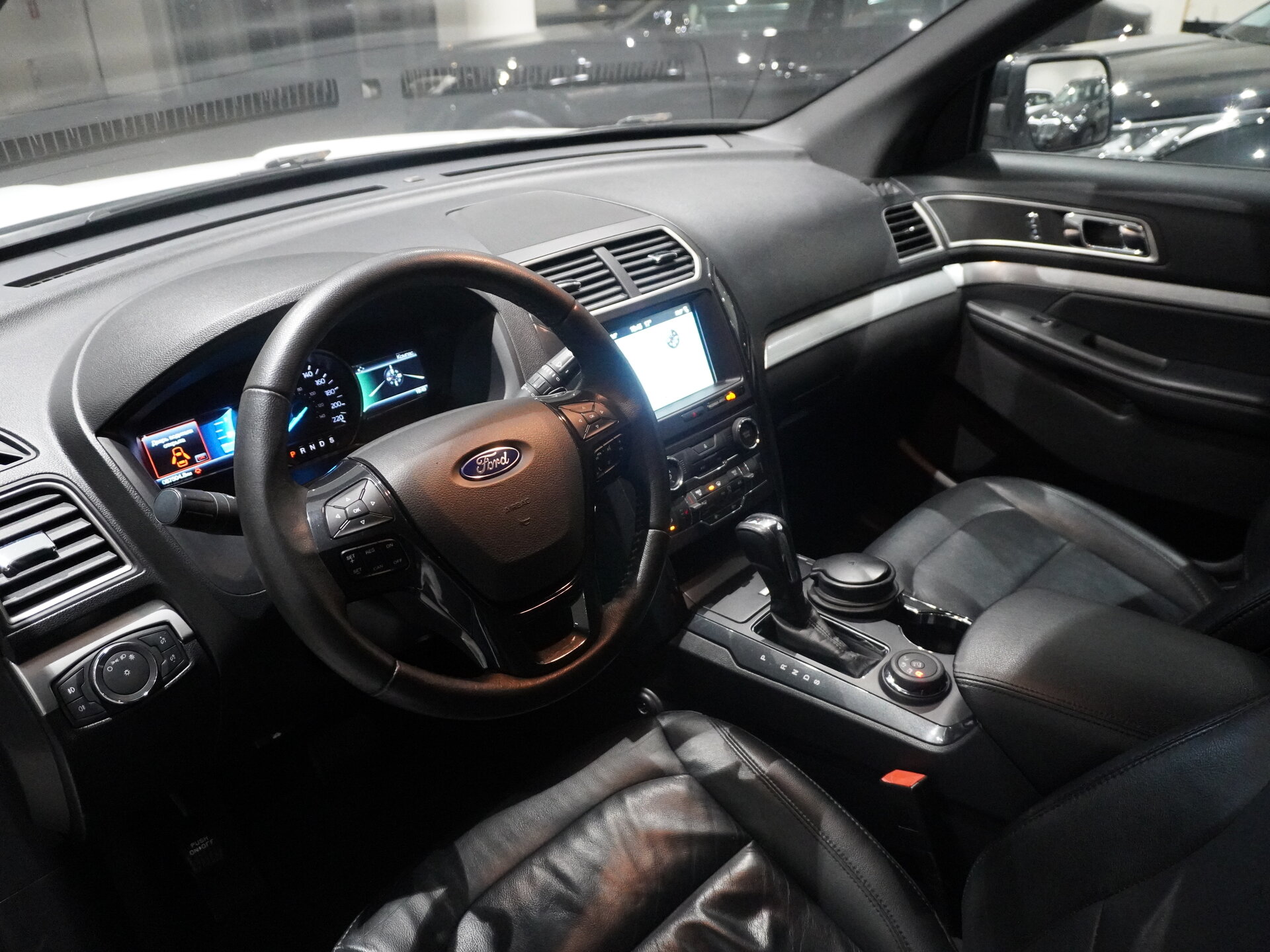 Автомобиль Ford Explorer 3.5 AT (249 л.с.) 4WD - 7