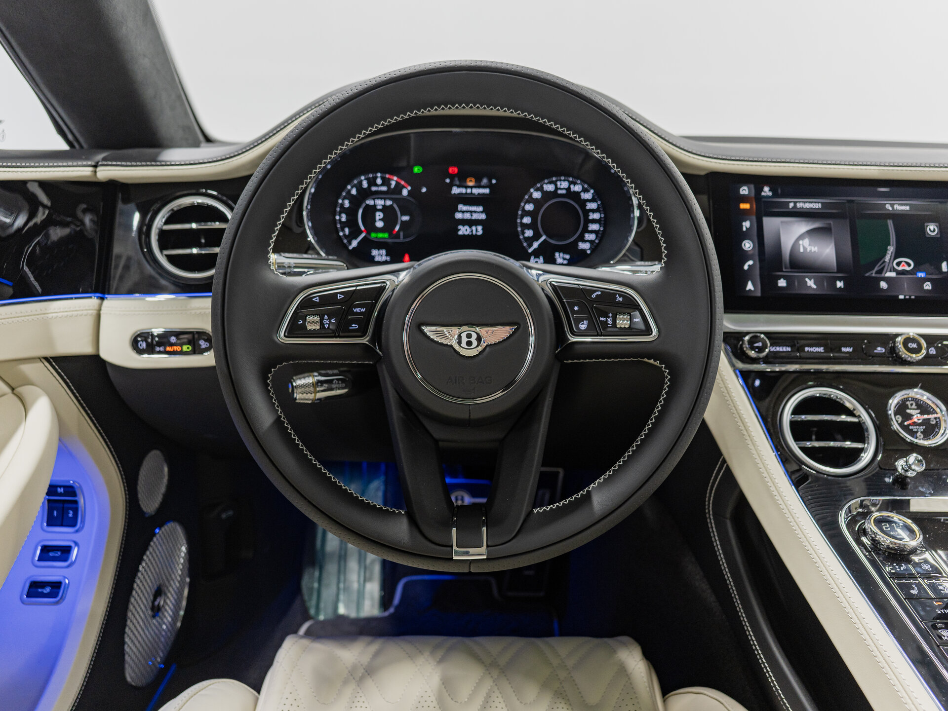 Автомобиль Bentley Continental GT 4.0hyb AMT (680 л.с.) 4WD - 17