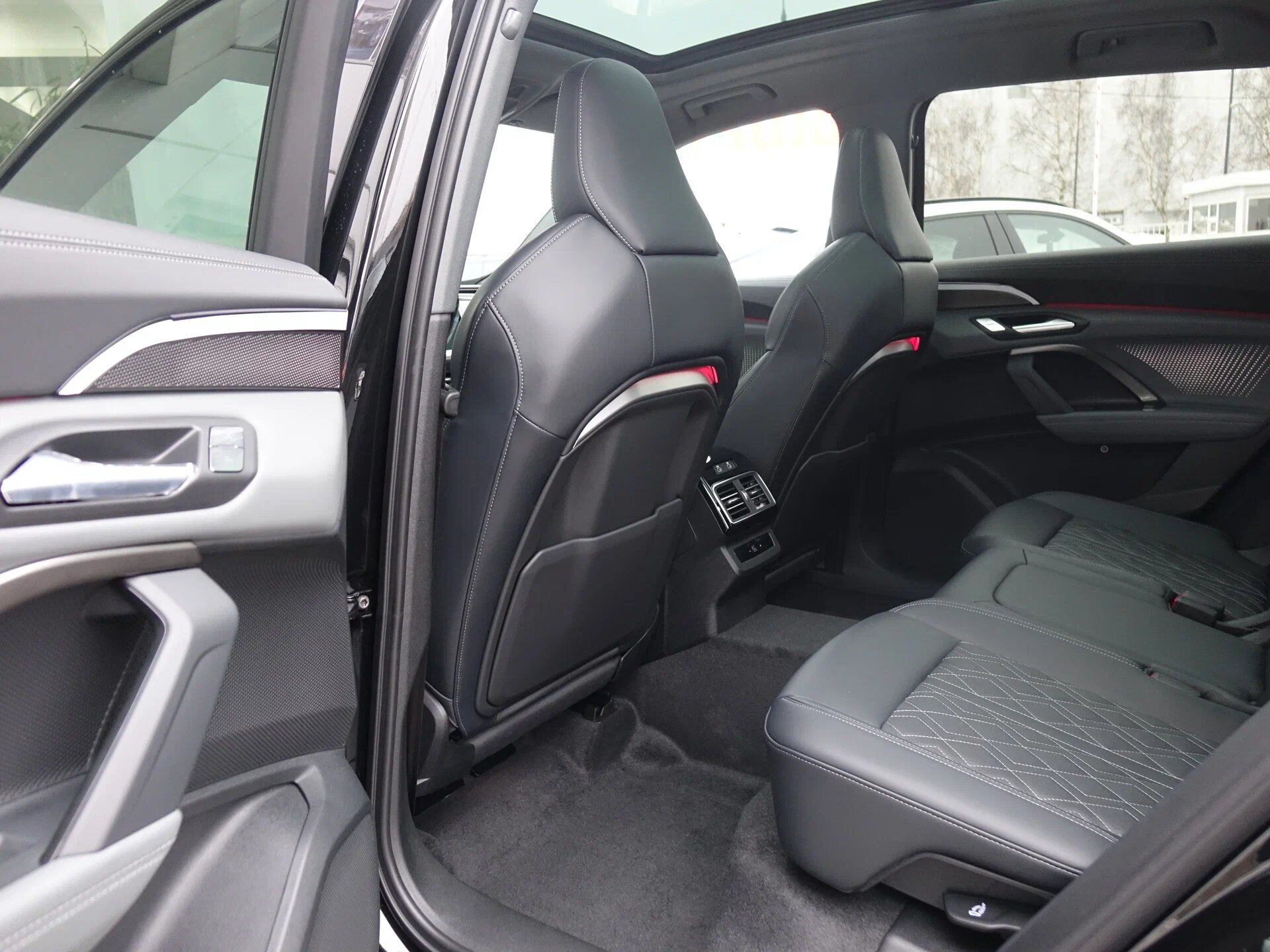 Автомобиль Audi Q5 L 2.0 AMT (204 л.с.) 4WD - 12