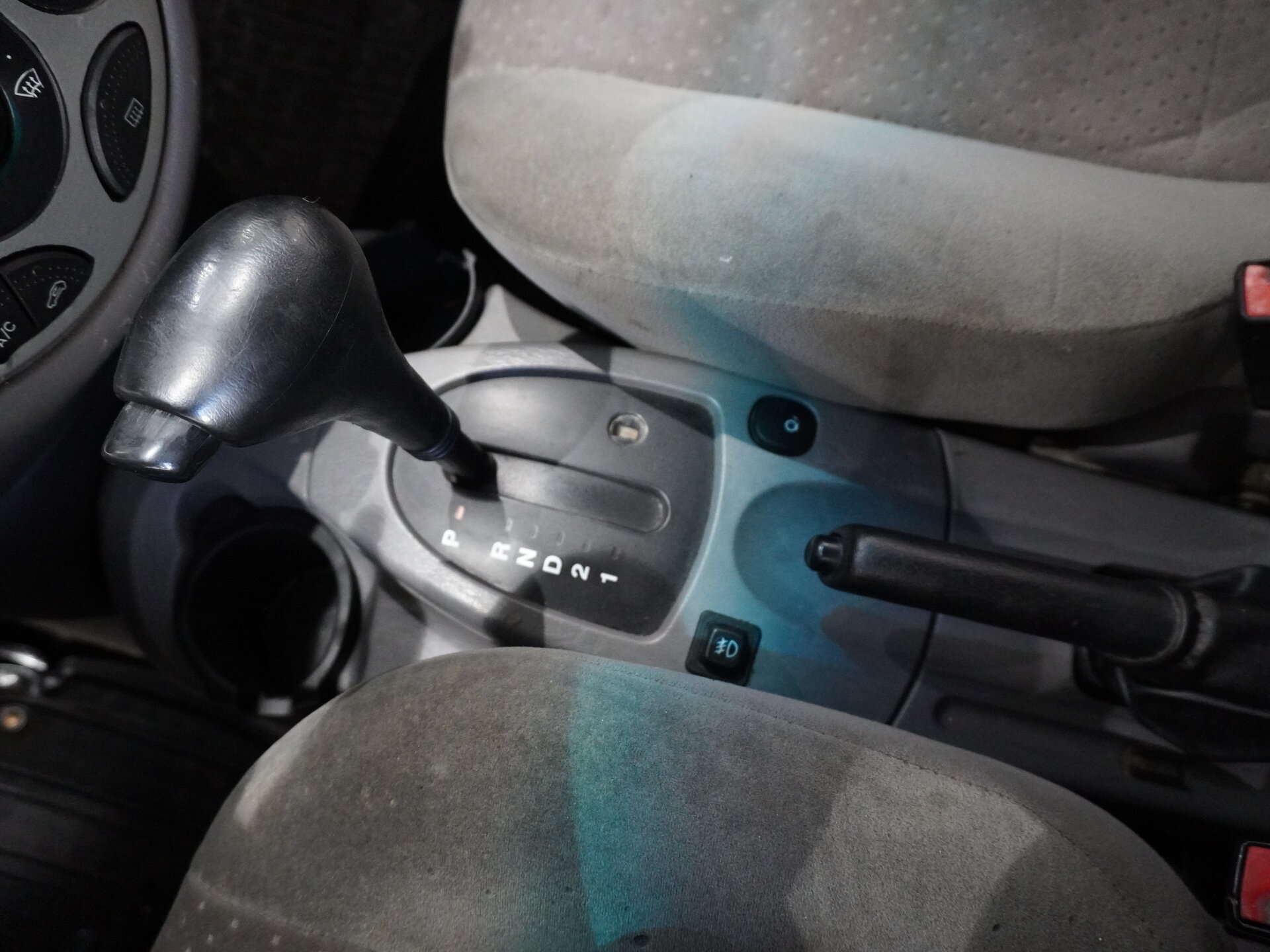Автомобиль Ford Focus 2.0 AT (131 л.с.) - 17