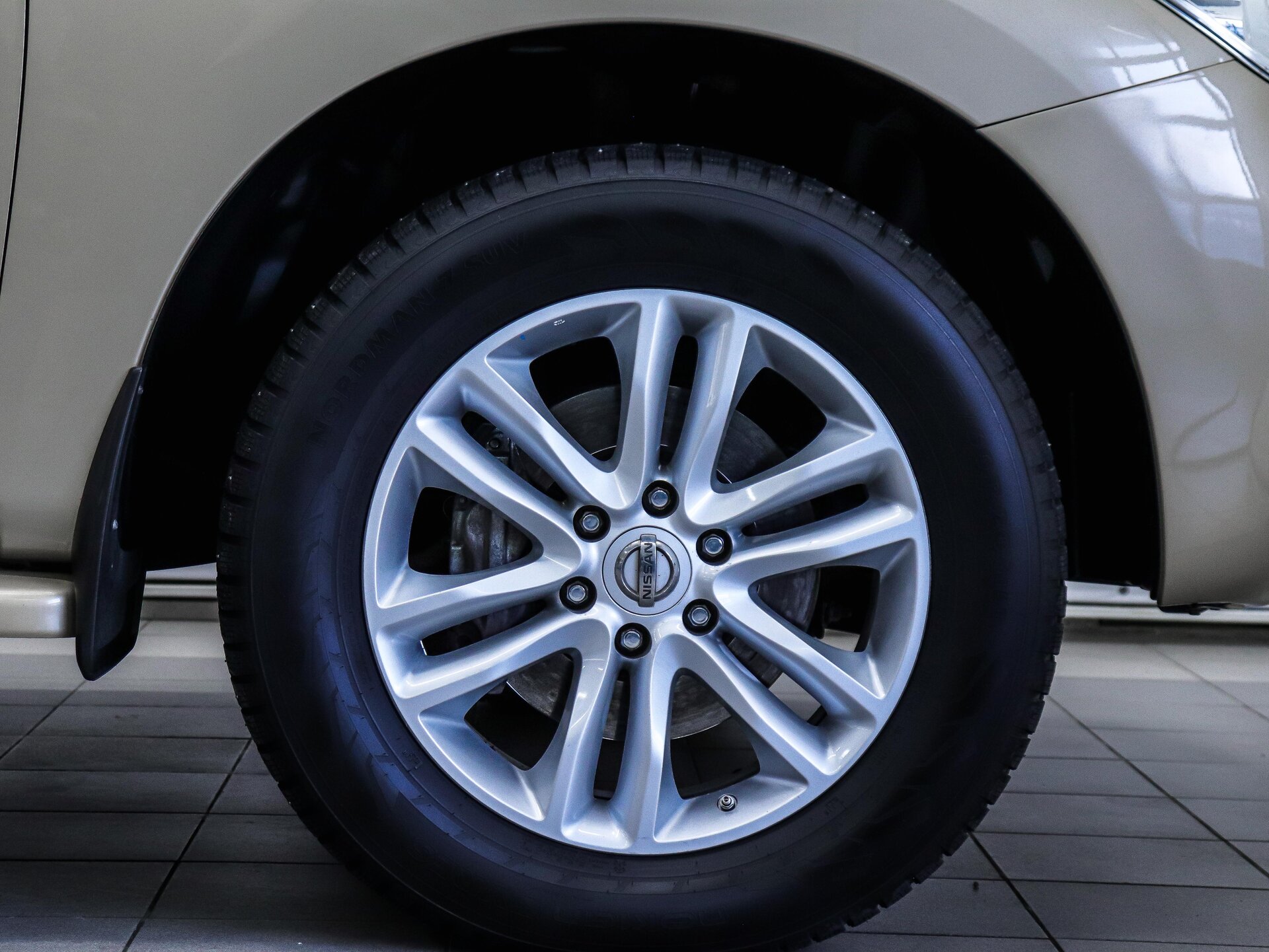 Nissan Patrol 2011 43