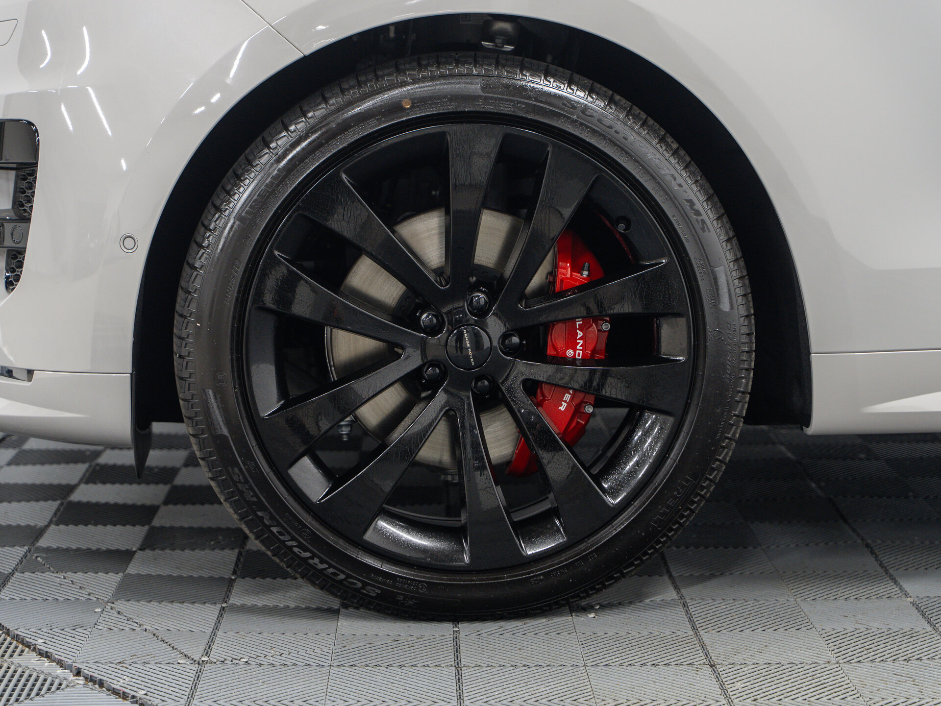 Автомобиль Land Rover Range Rover Sport P400 MHEV 3.0 AT (400 л.с.) 4WD - 3