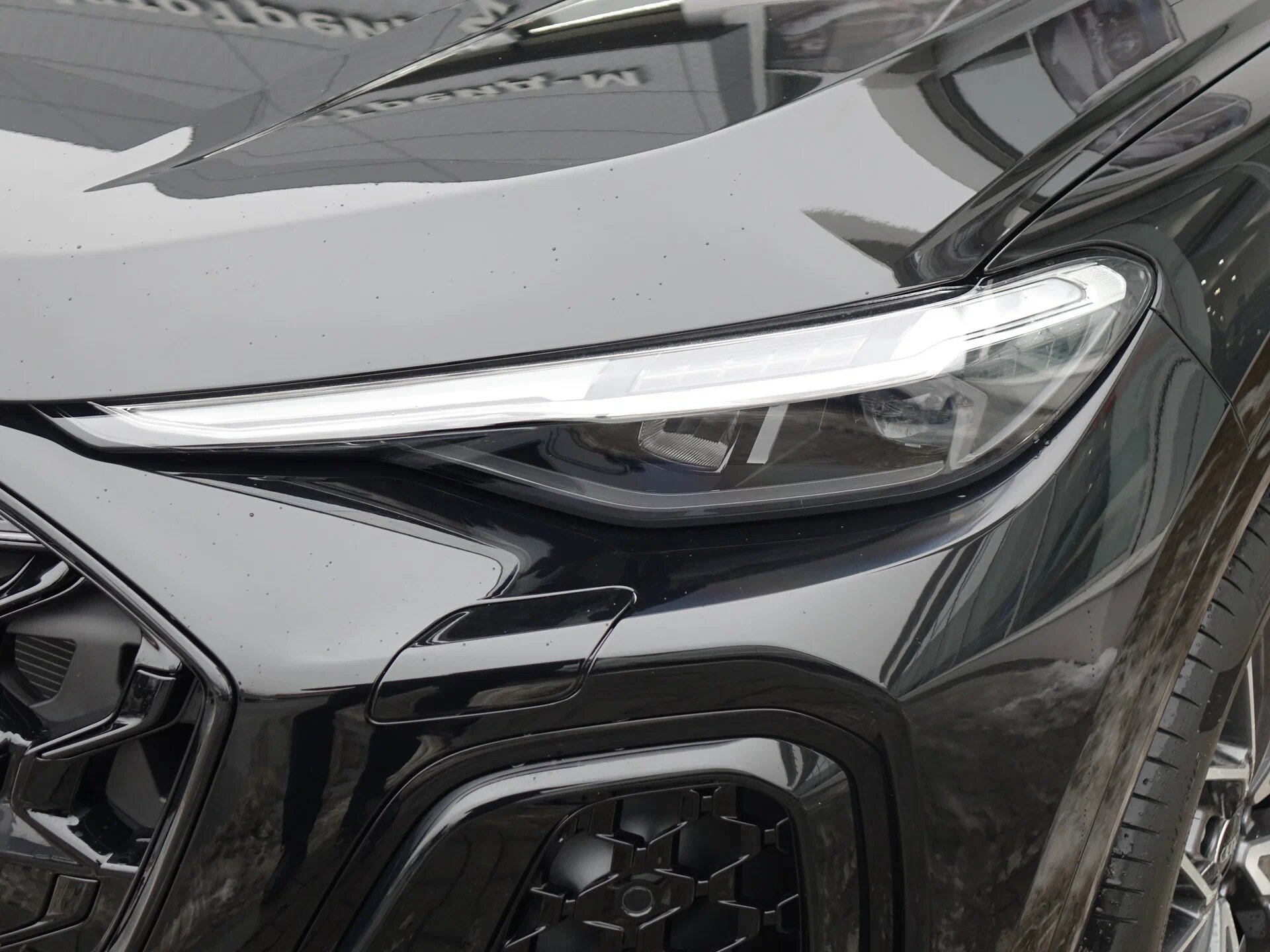 Автомобиль Audi Q5 L 2.0 AMT (204 л.с.) 4WD - 2