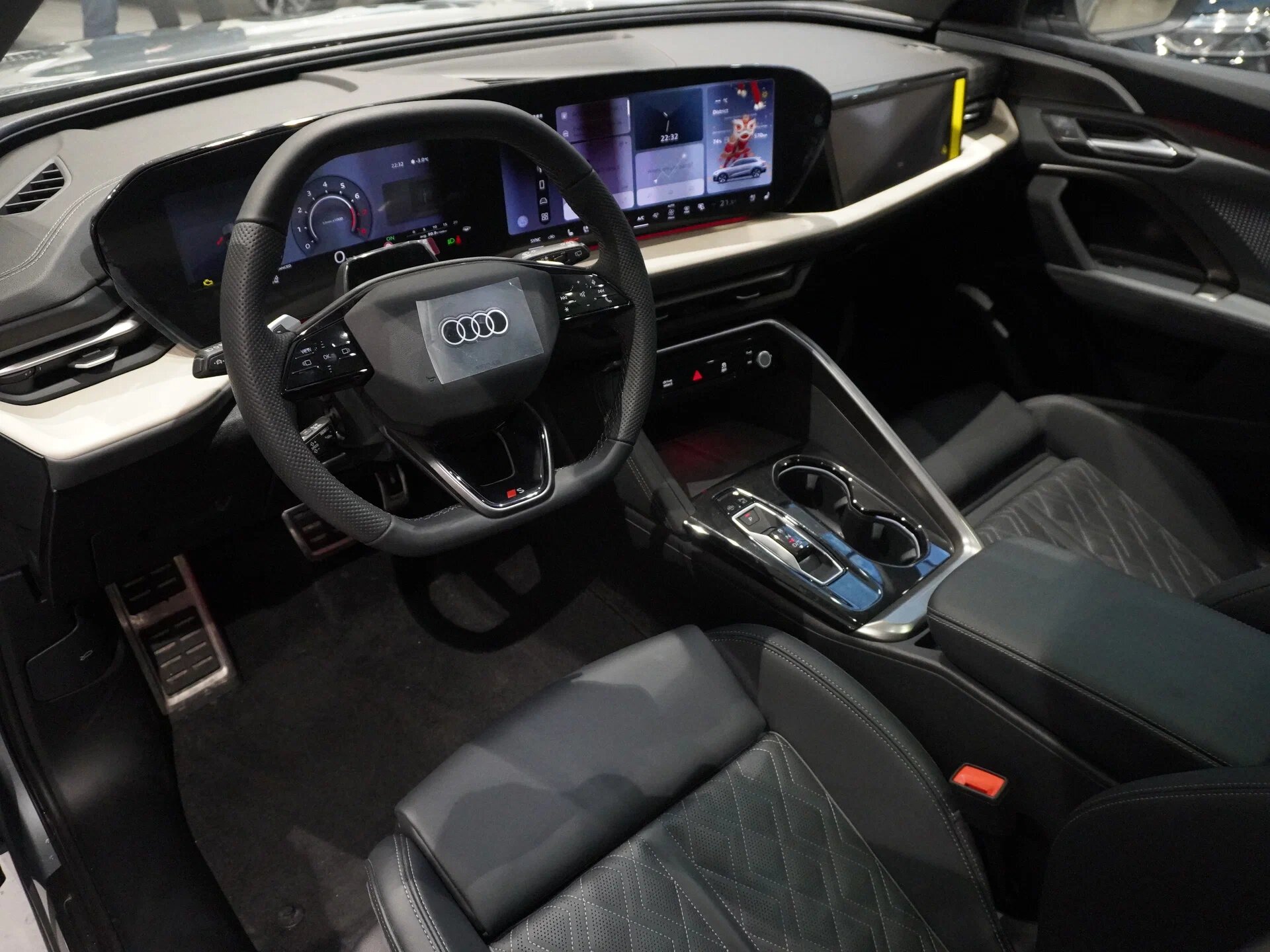 Автомобиль Audi Q5 L 2.0 AMT (204 л.с.) 4WD - 8