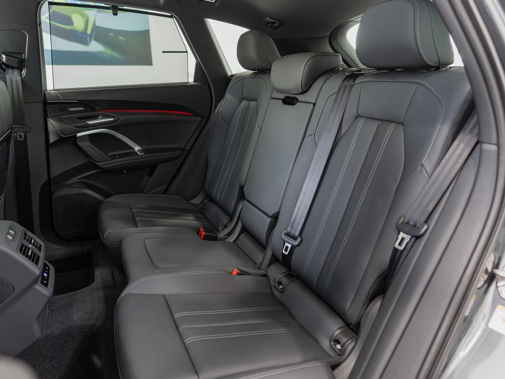 Автомобиль Audi Q5 45 TFSI 2.0 AMT (272 л.с.) 4WD - 20