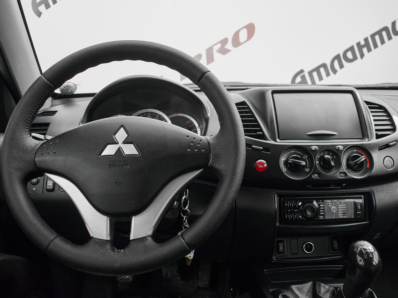 Купить Mitsubishi L200 2.5d MT (136 л.с.) 4WD, 2013 в Екатеренбурге