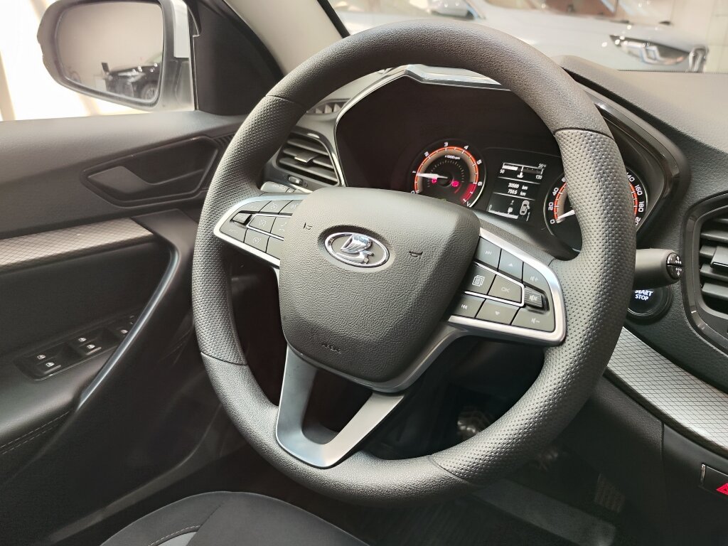 Автомобиль Lada (ВАЗ) Vesta 1.6 MT (106 л.с.) - 15