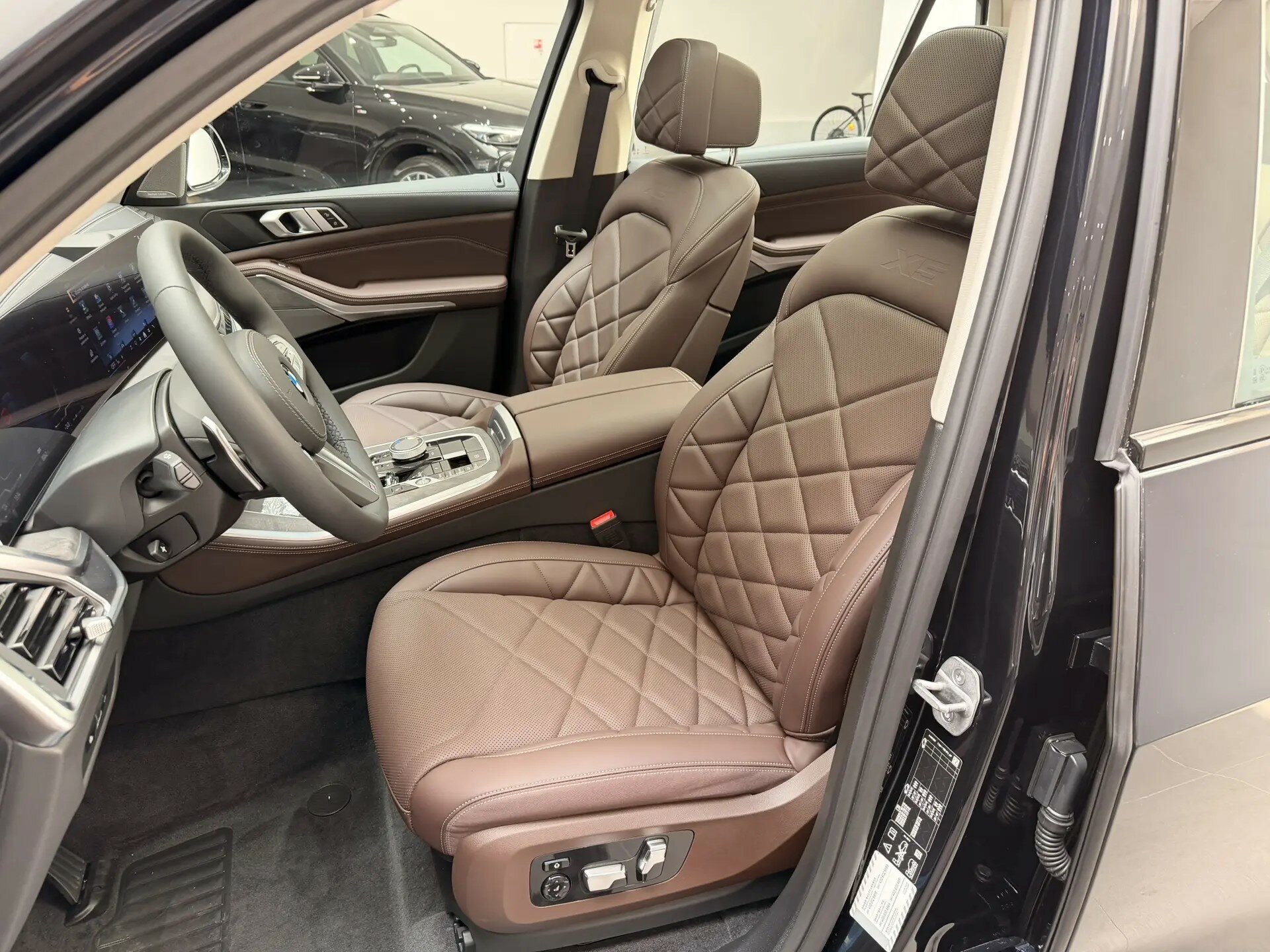 Автомобиль BMW X5 30Li 2.0 AT (258 л.с.) 4WD - 16