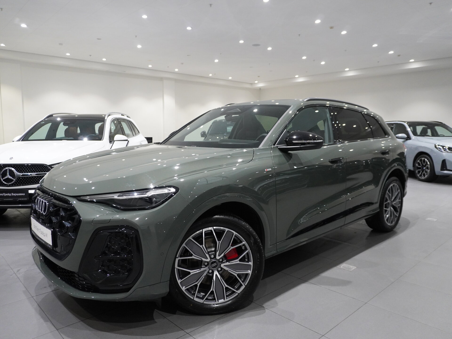 Автомобиль Audi Q5 L 2.0 AMT (204 л.с.) 4WD - 3