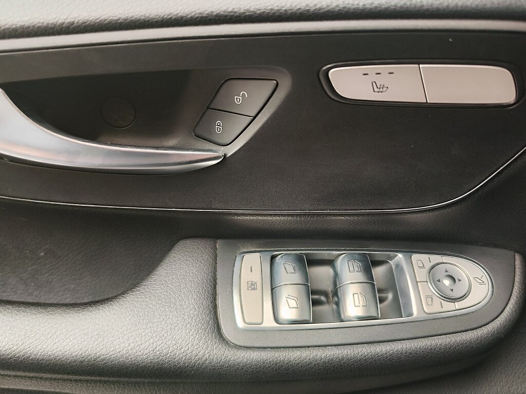 Автомобиль Mercedes-Benz V-Класс 250 d экстра длинный 2.1d AT (190 л.с.) 4WD - 17