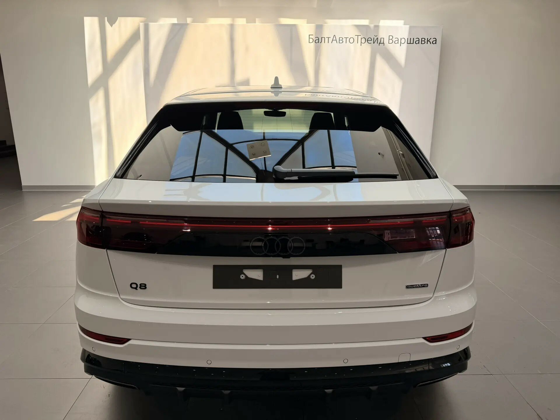Автомобиль Audi Q8 50 TDI 3.0d AT (286 л.с.) 4WD - 6