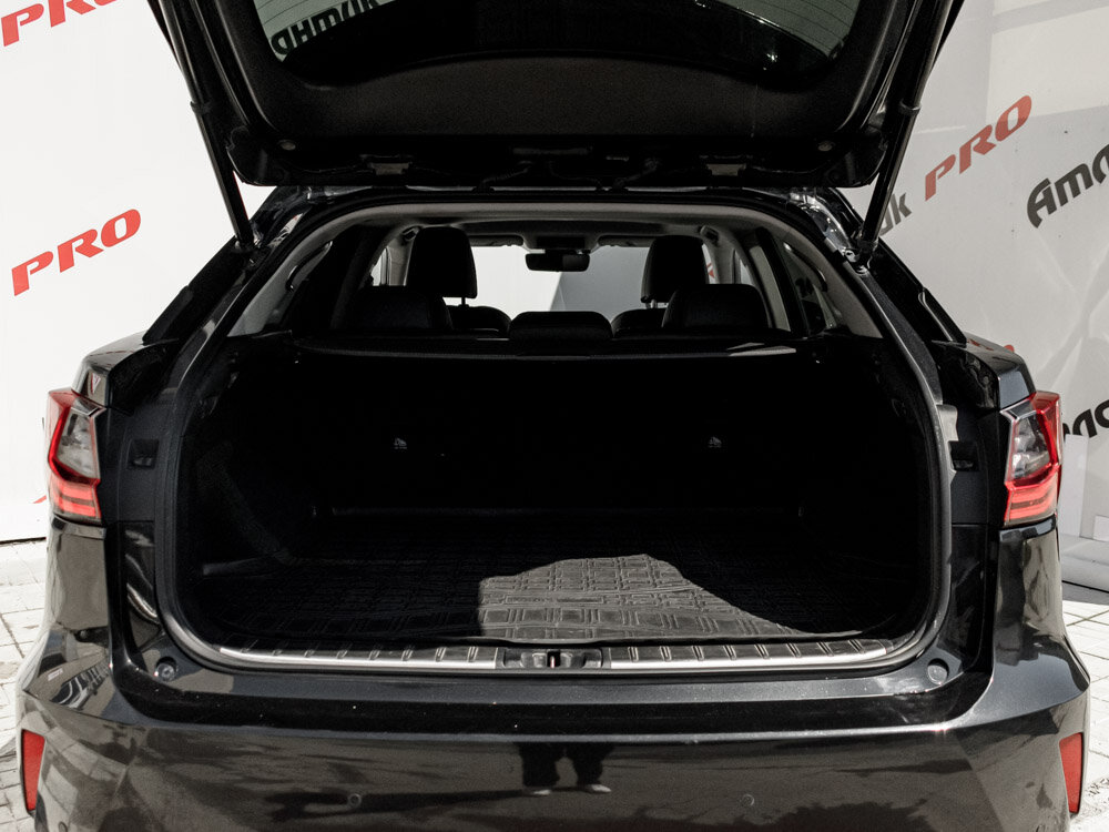 Купить Lexus RX 200t 2.0 AT (238 л.с.) 4WD, 2017 в Екатеренбурге