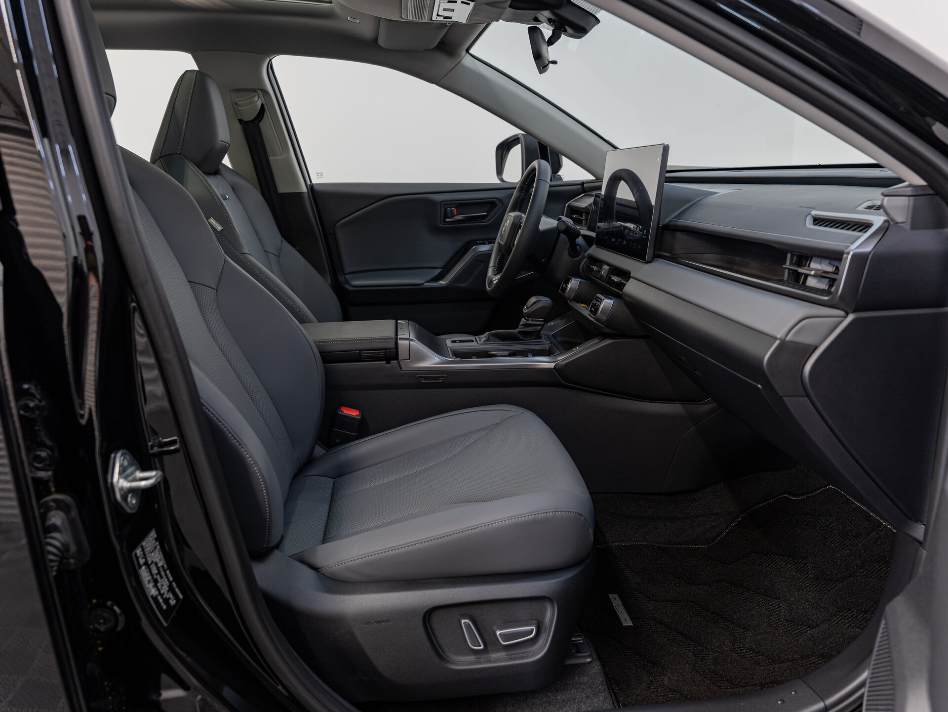 Автомобиль Toyota RAV4 2.0 CVT (171 л.с.) 4WD - 20