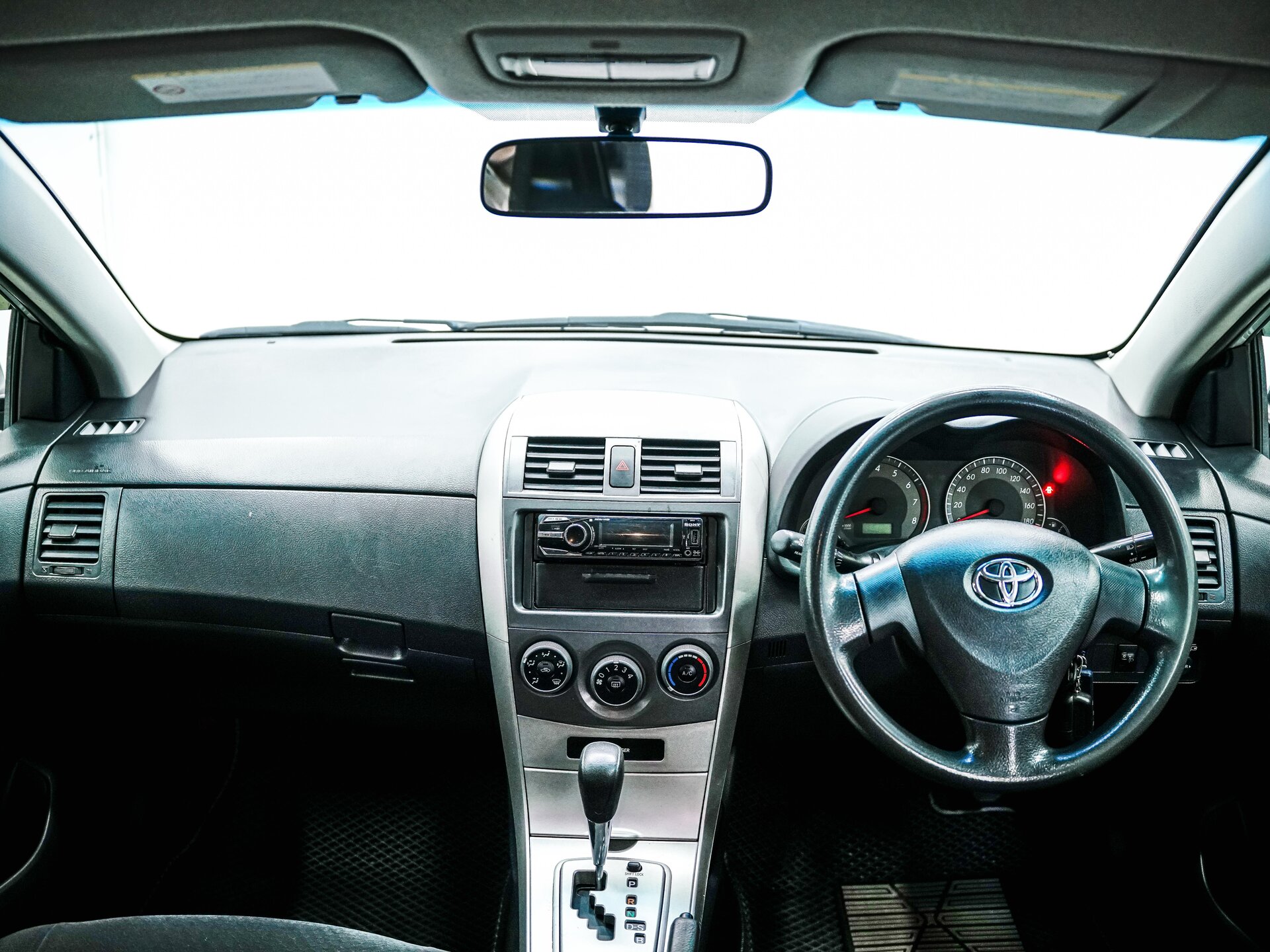 Toyota Corolla 2010 13