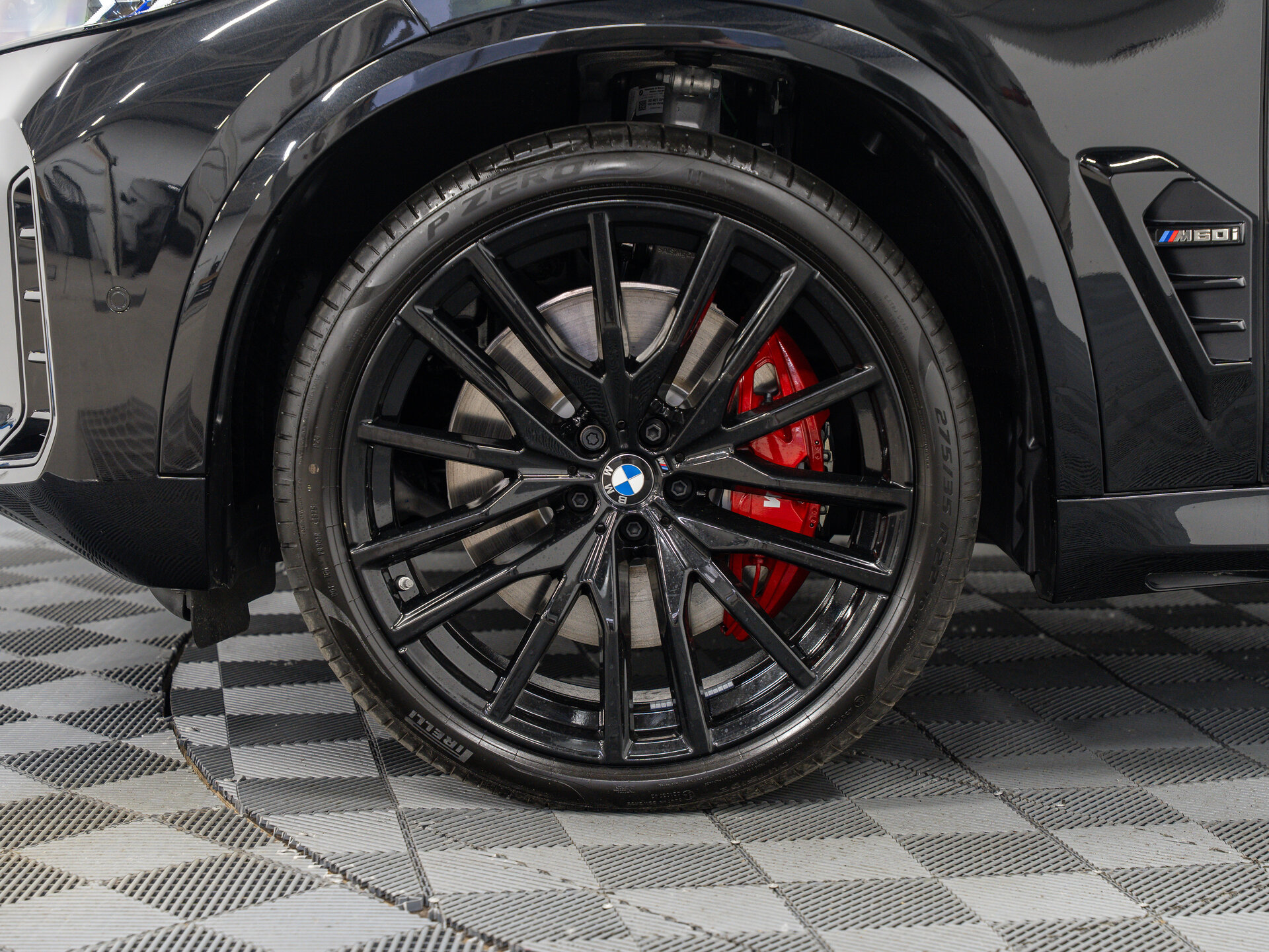 Автомобиль BMW X5 M60i 4.4 AT (530 л.с.) 4WD - 3