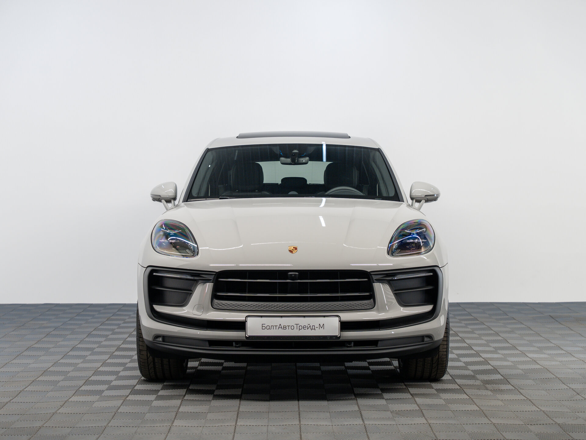 Автомобиль Porsche Macan 2.0 AMT (265 л.с.) 4WD - 2