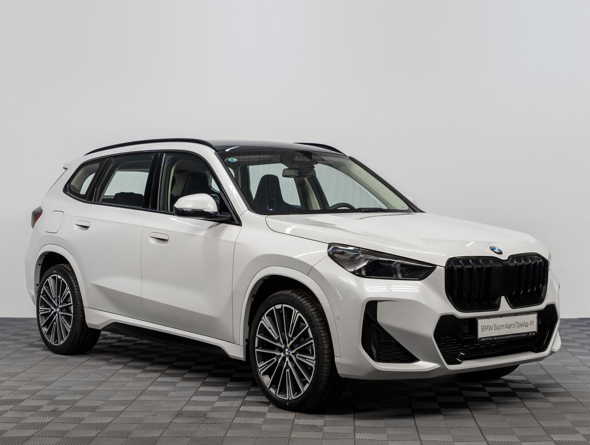 Автомобиль BMW X1 25Li xDrive 2.0 AMT (204 л.с.) 4WD - 3
