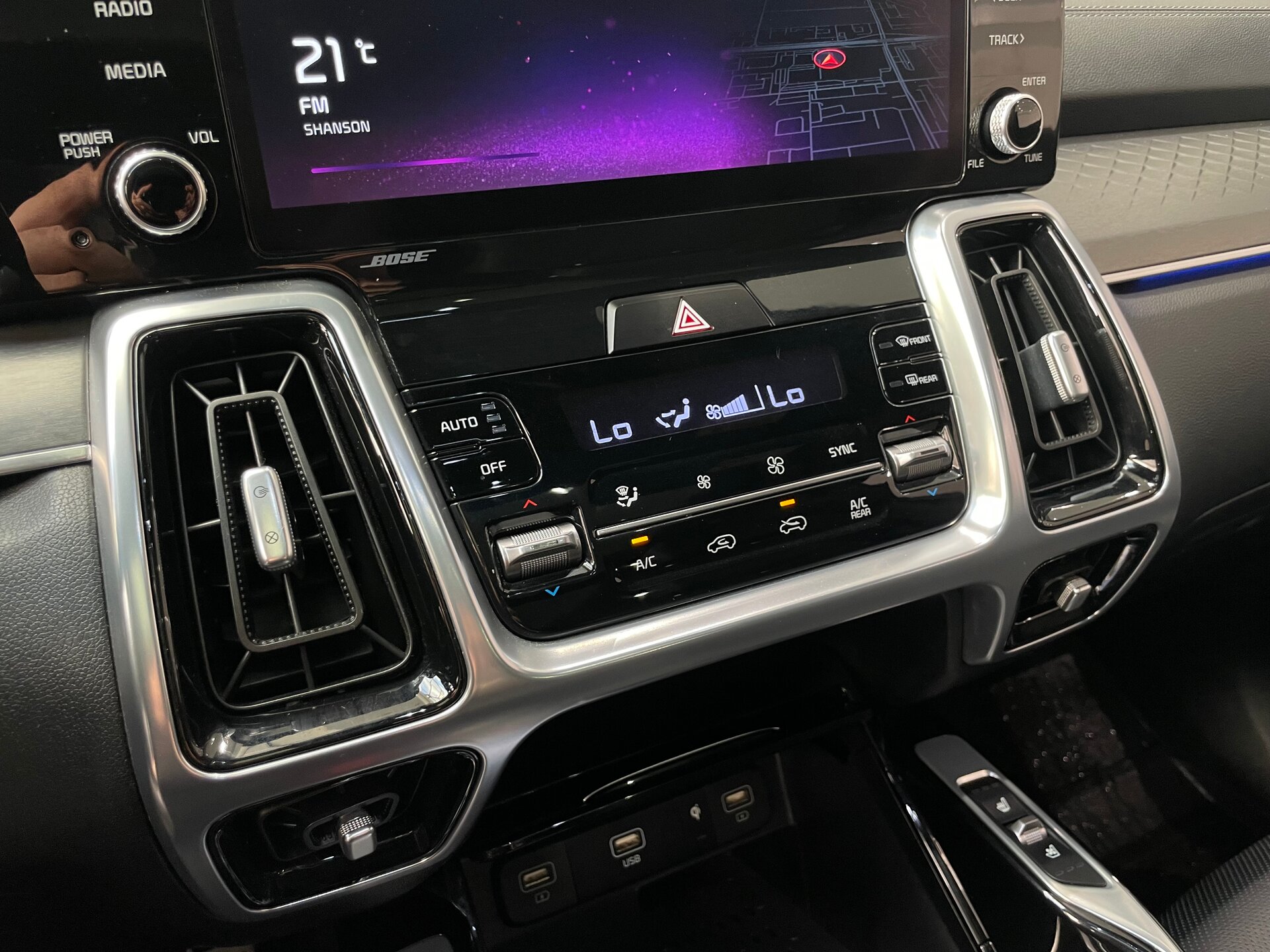 Автомобиль Kia Sorento 2.2d AMT (199 л.с.) 4WD - 19