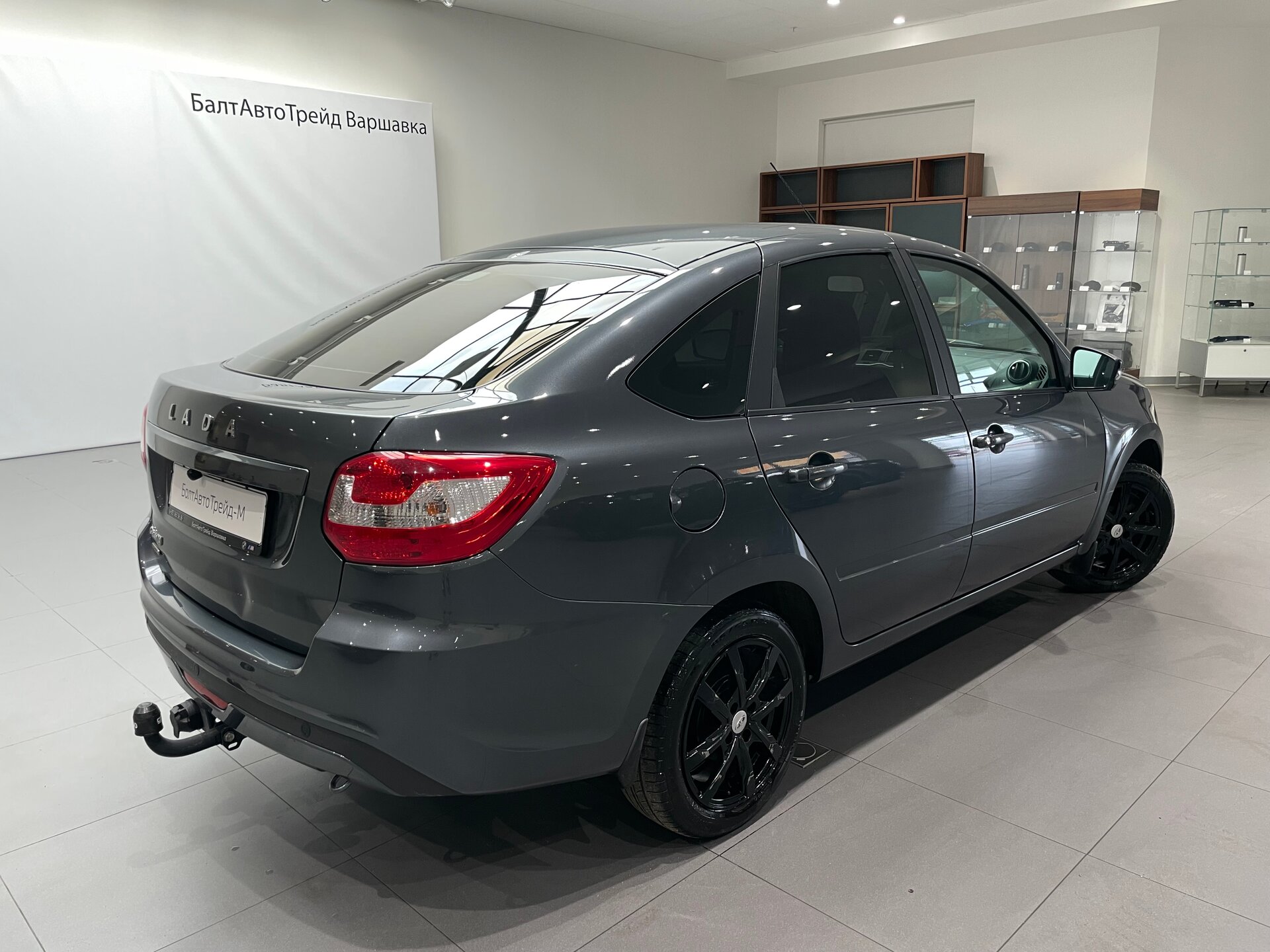Автомобиль Lada (ВАЗ) Granta 1.6 AT (98 л.с.) - 6