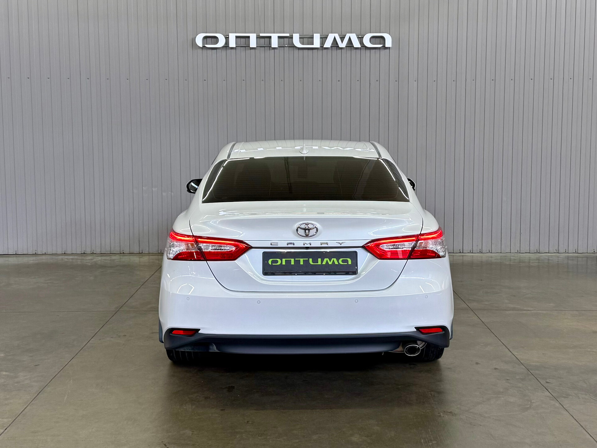 Toyota Camry 