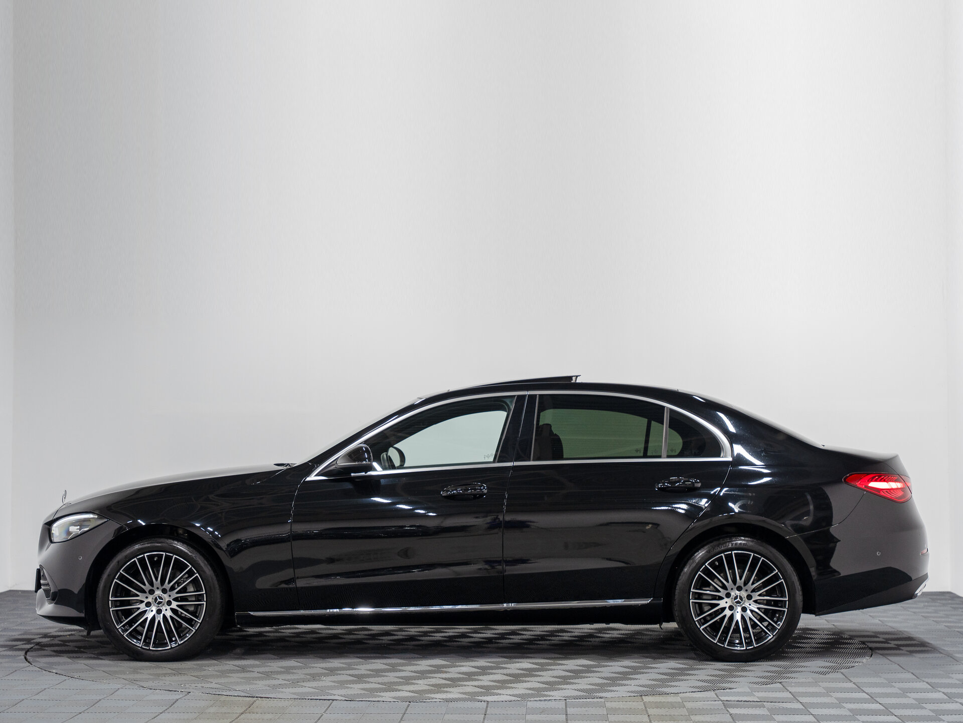 Автомобиль Mercedes-Benz C-Класс 260 L 1.5 AT (204 л.с.) - 11