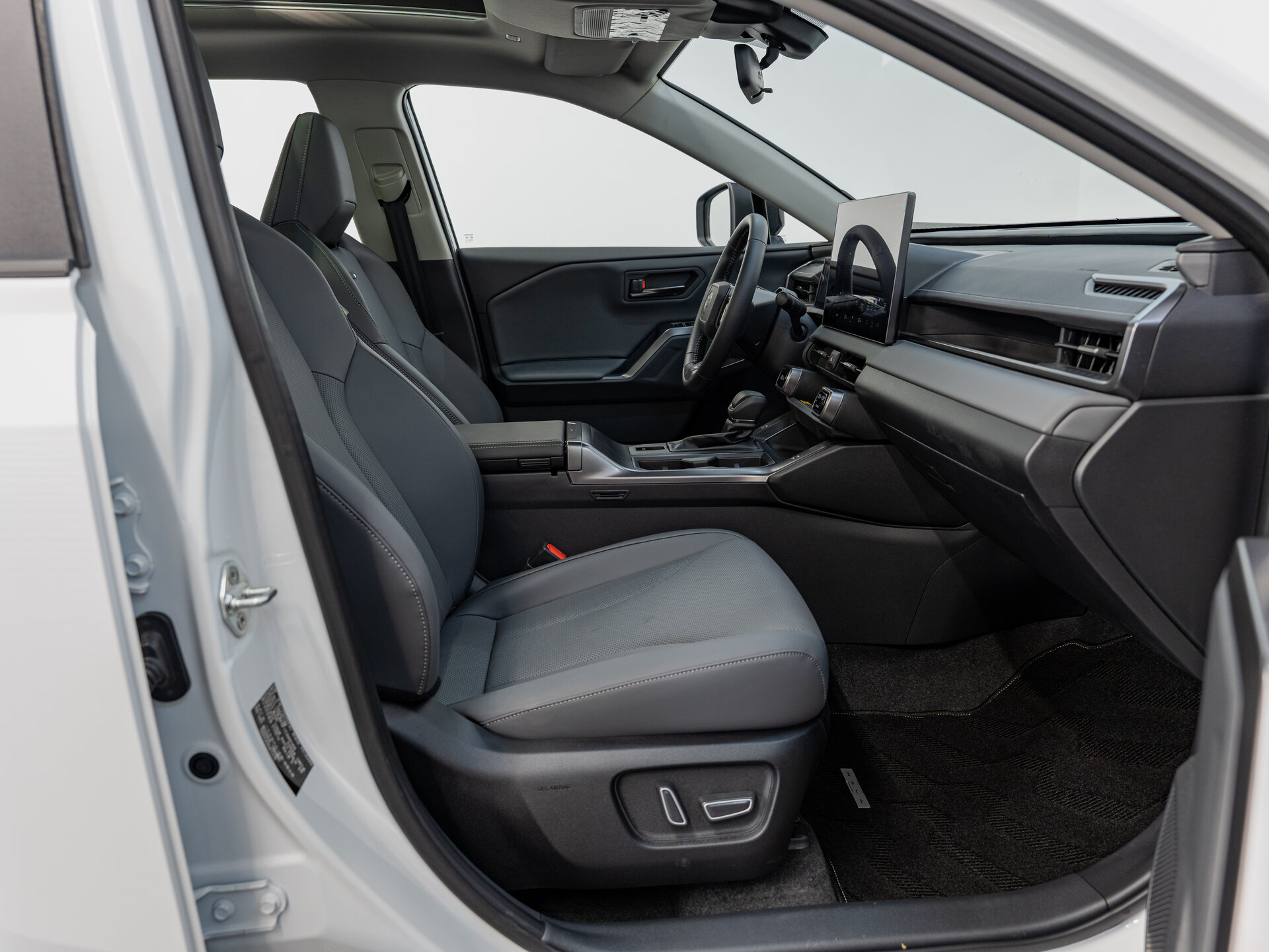 Автомобиль Toyota RAV4 2.0 CVT (171 л.с.) 4WD - 20