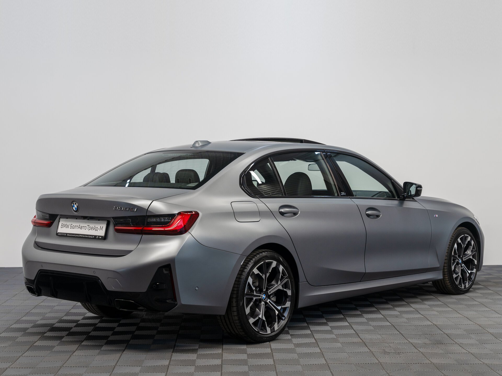 Автомобиль BMW 3 серии 330i 2.0 AT (245 л.с.) - 5