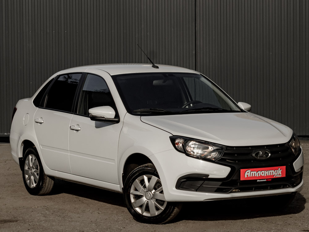 Купить Lada (ВАЗ) Granta 1.6 MT (90 л.с.), 2022 в Екатеренбурге