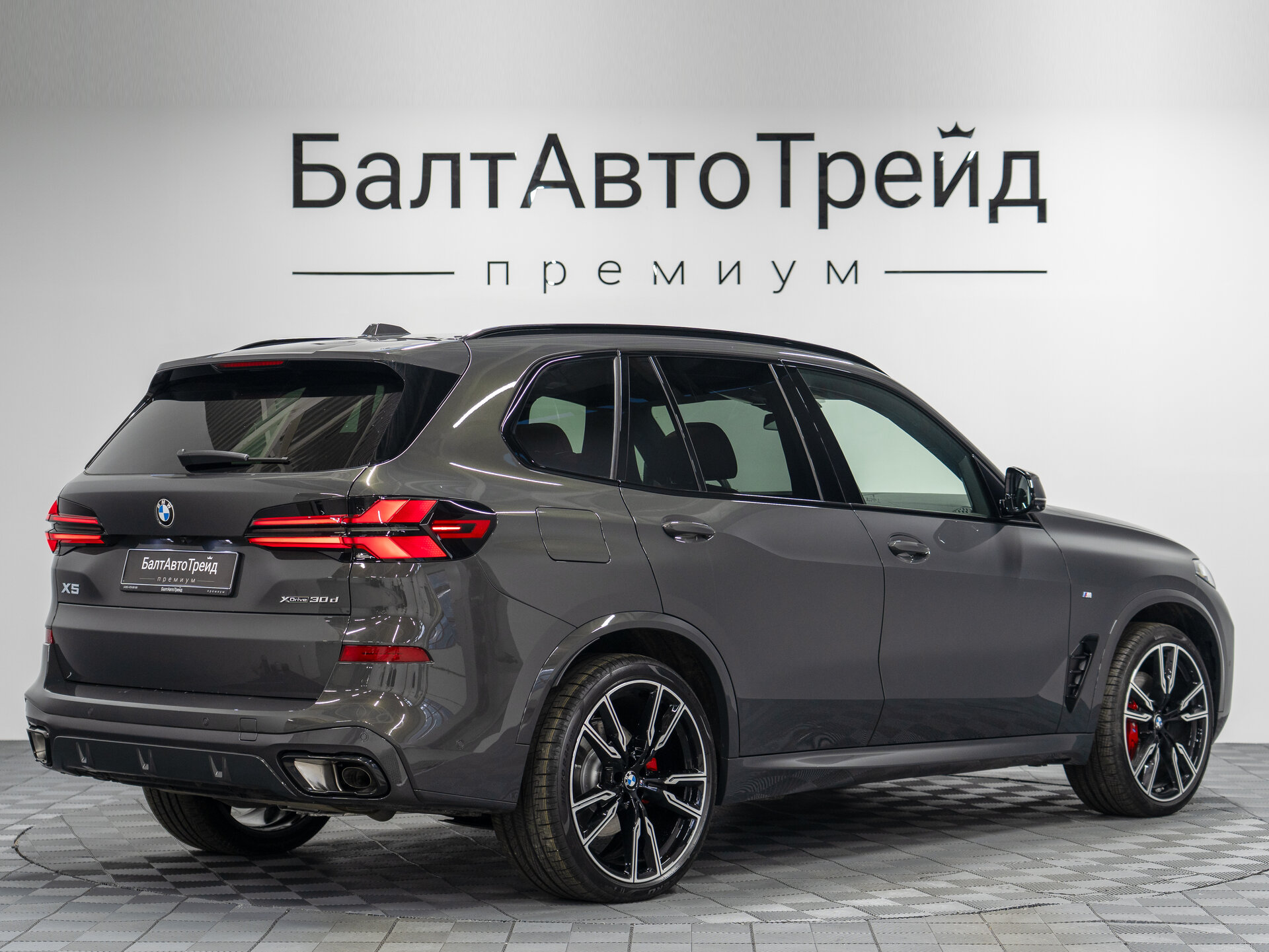 Автомобиль BMW X5 30d 3.0d AT (286 л.с.) 4WD - 7