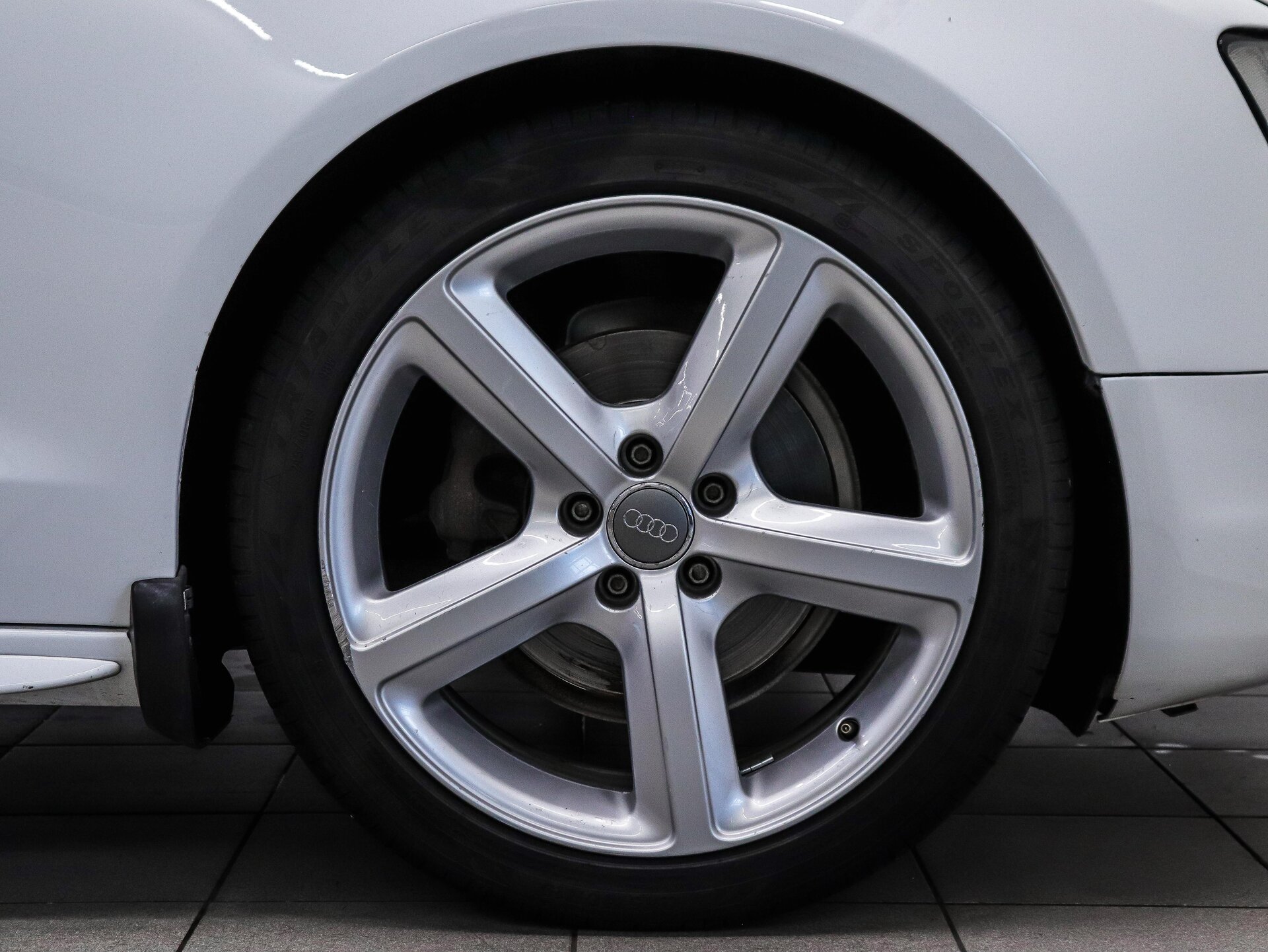 Audi A5 2011 26