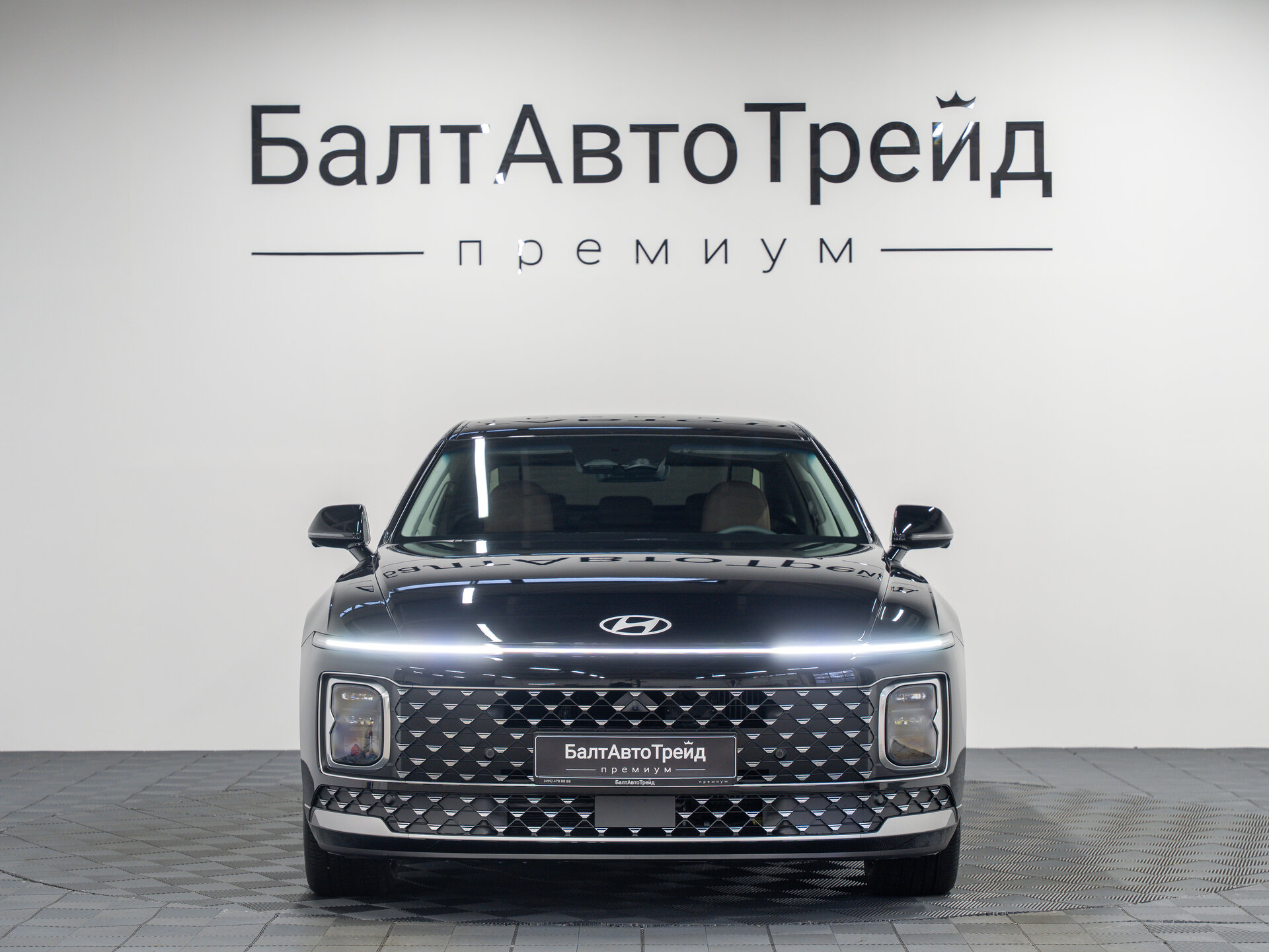 Автомобиль Hyundai Grandeur 1.6hyb AT (230 л.с.) - 4