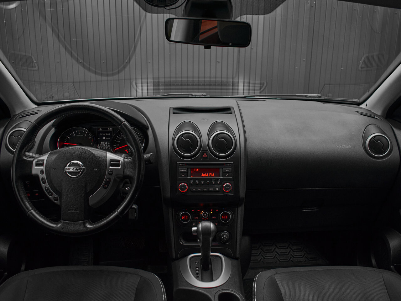 Купить Nissan Qashqai 1.6 CVT (117 л.с.), 2013 в Екатеренбурге