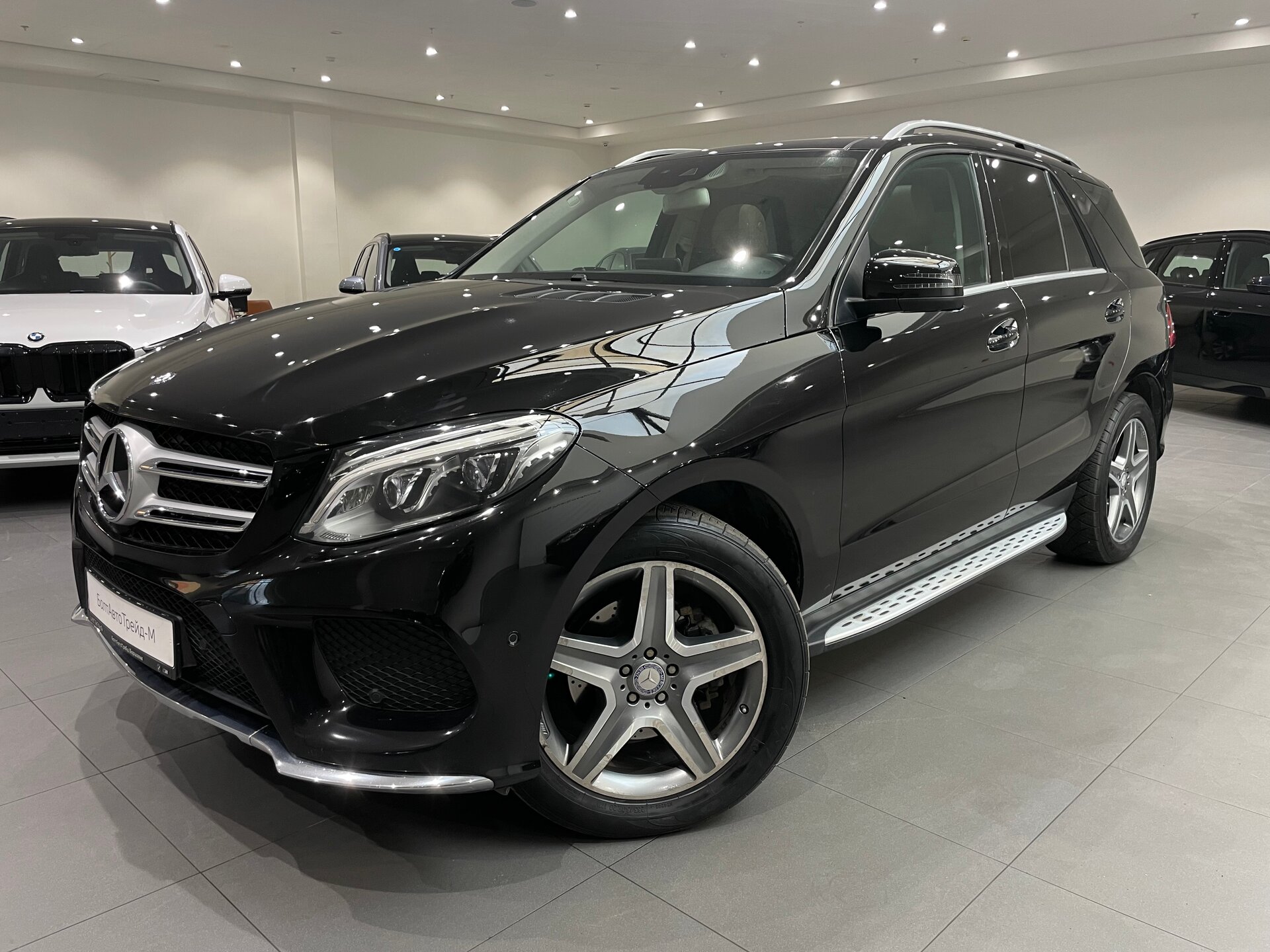 Автомобиль Mercedes-Benz GLE 350 d 3.0d AT (249 л.с.) 4WD - 1