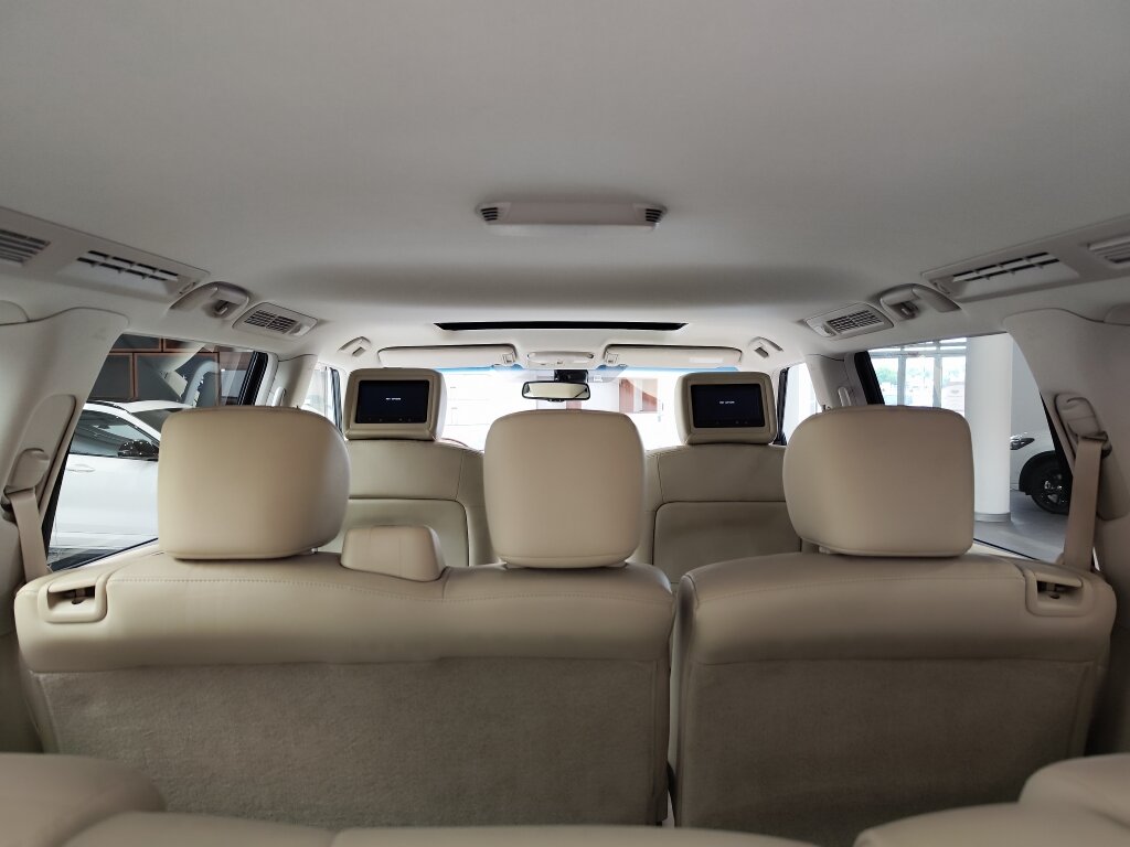 Автомобиль Infiniti QX80 5.6 AT (405 л.с.) 4WD - 13