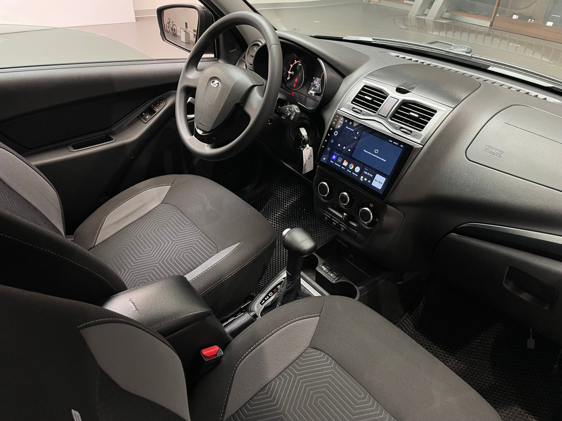 Автомобиль Lada (ВАЗ) Granta 1.6 AT (98 л.с.) - 11
