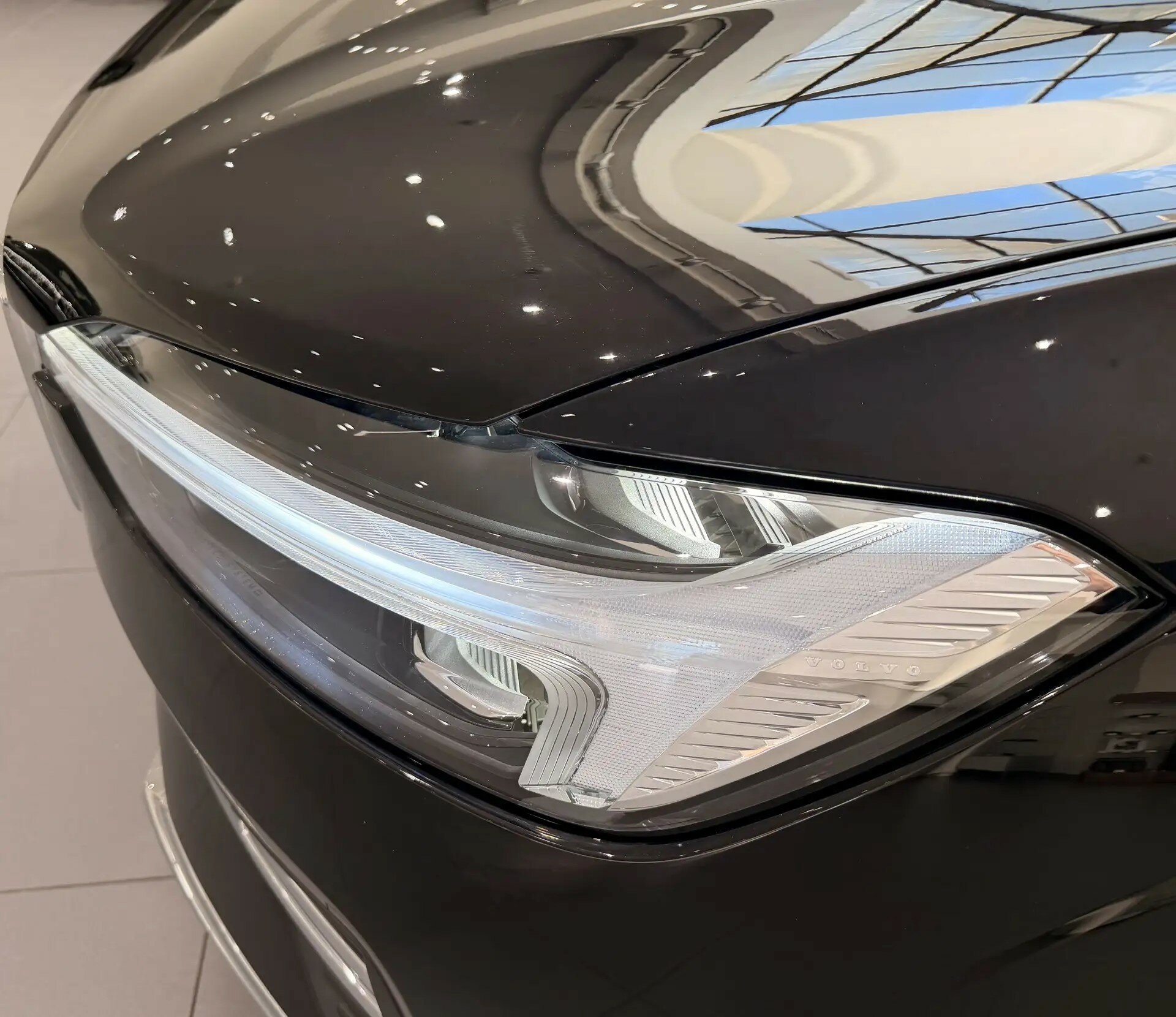 Автомобиль Volvo XC60 2.0 AT (250 л.с.) 4WD - 16